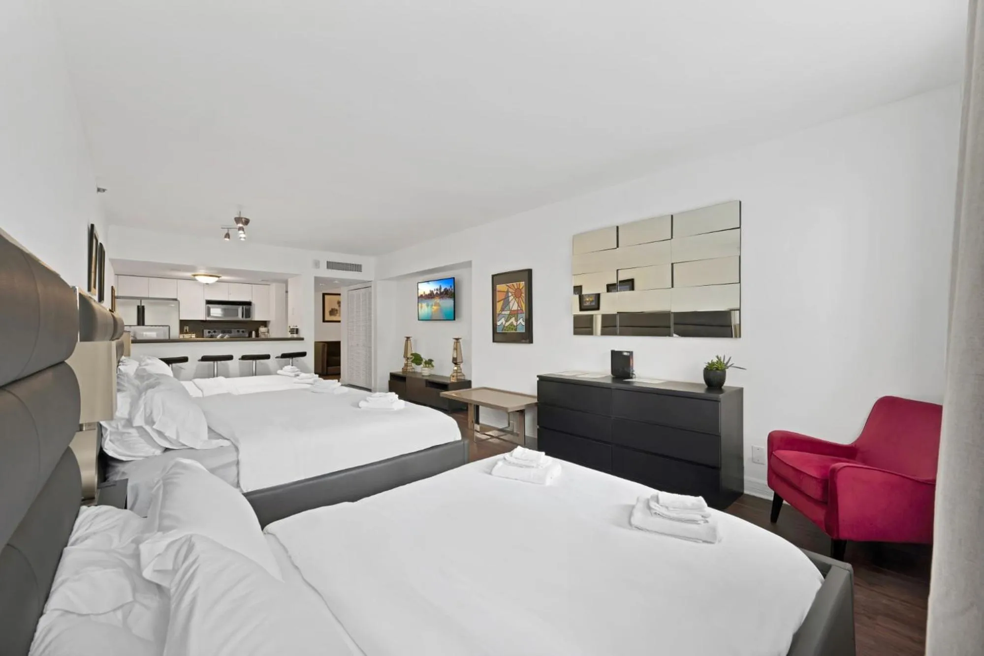 Bed in Casa Grande Suites on Ocean Drive