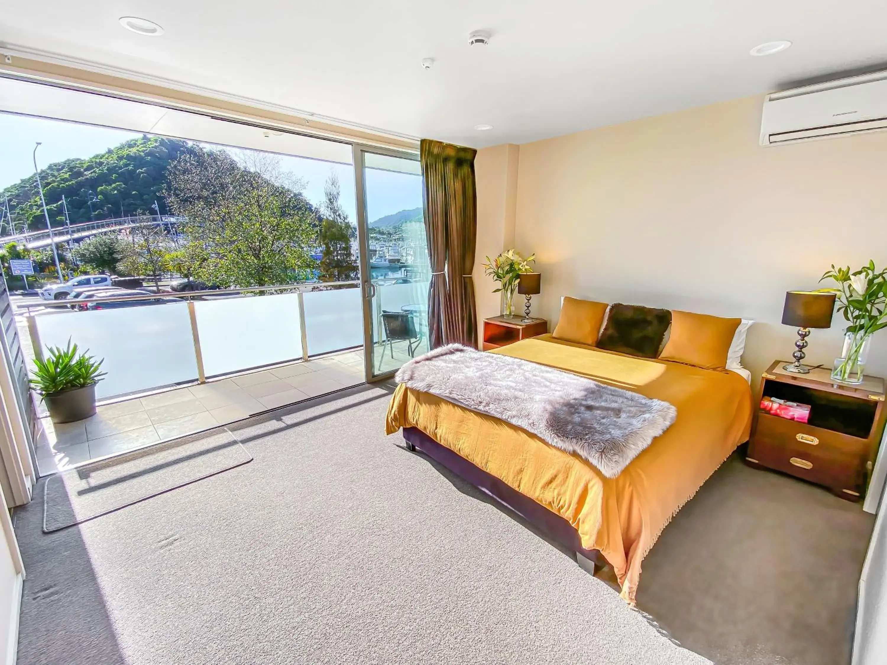 Dockside/Moorings - 2 Bedroom Apartment (Sleeps 6) in Picton Waterfront Apartments Dockside/Moorings - 2 Bedroom Apartment (Sleeps 6) in Picton Waterfront Apartments