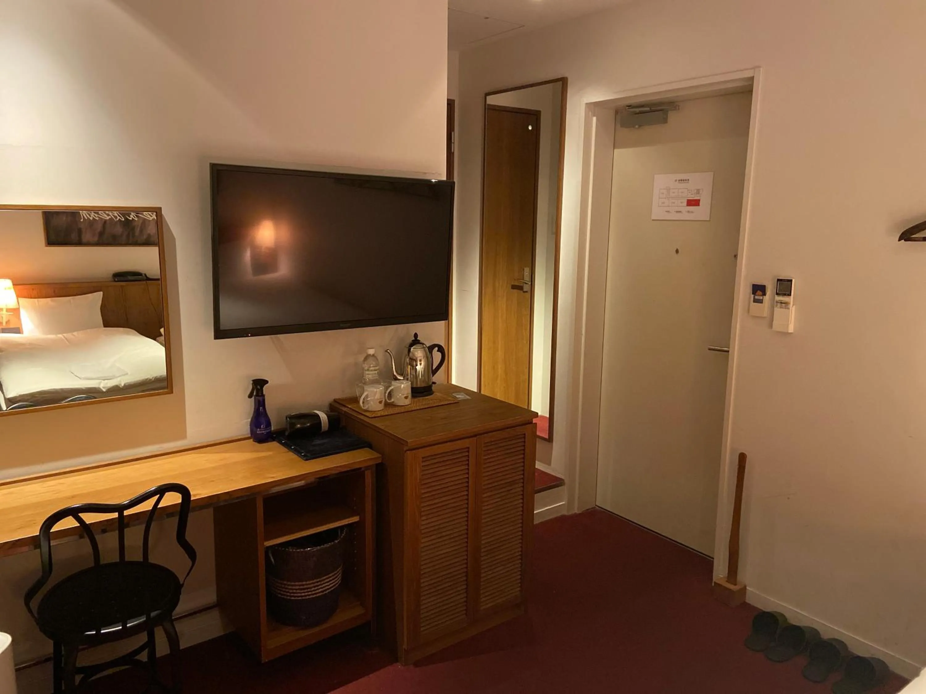 Bedroom in The Wall Hotel