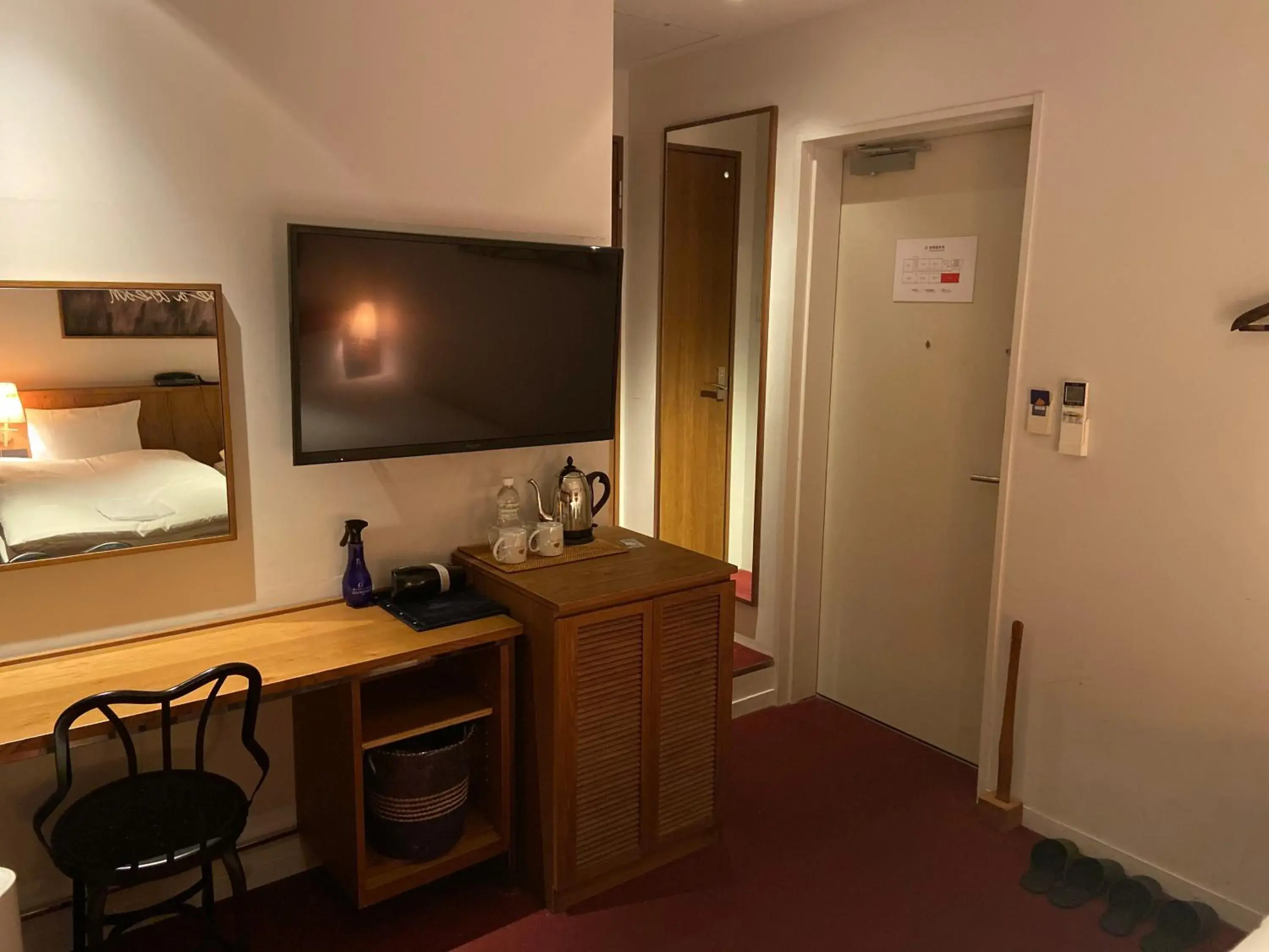 Bedroom in The Wall Hotel Bedroom in The Wall Hotel