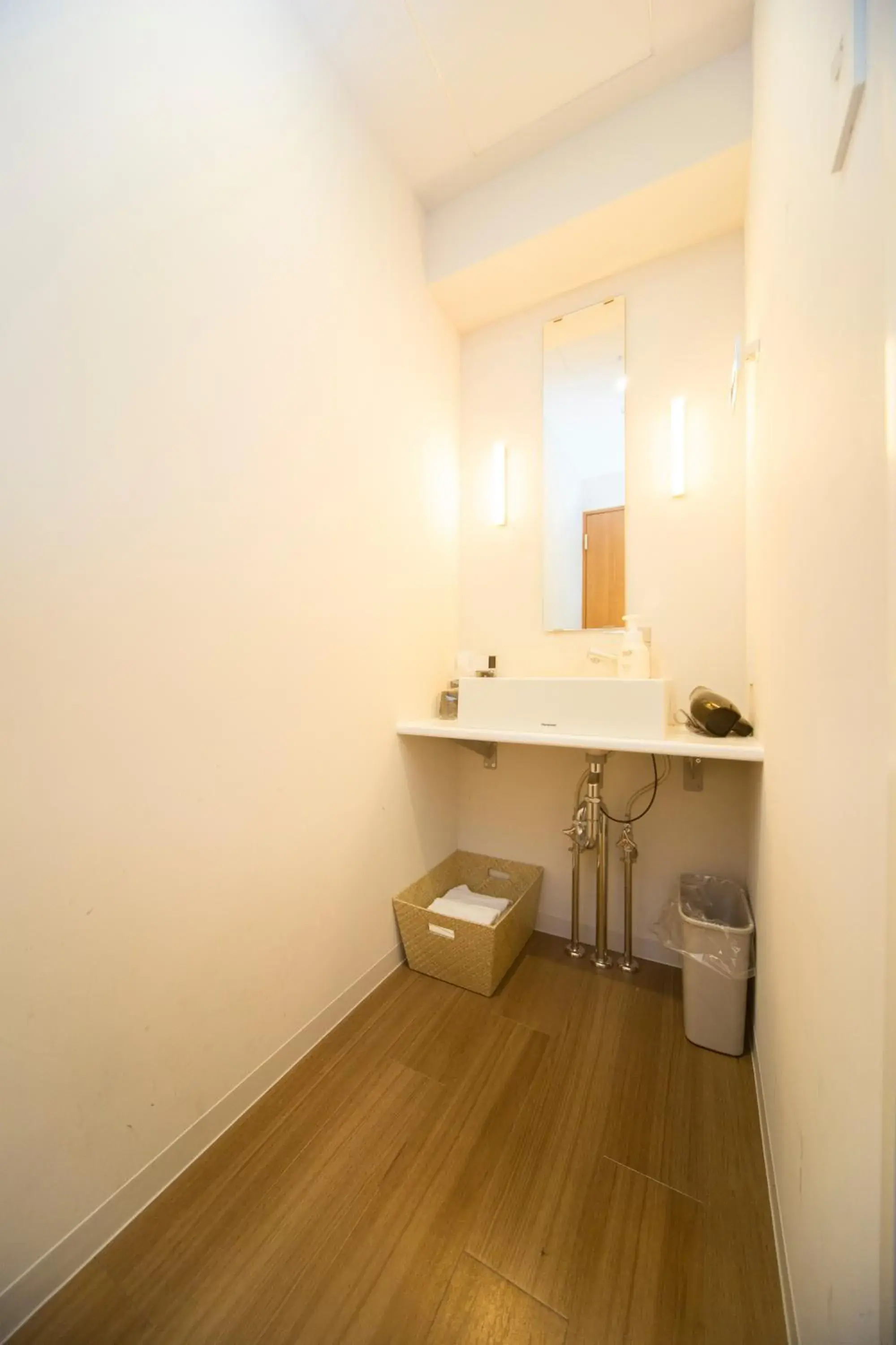 Photo of the whole room in The Wall Hotel Photo of the whole room in The Wall Hotel