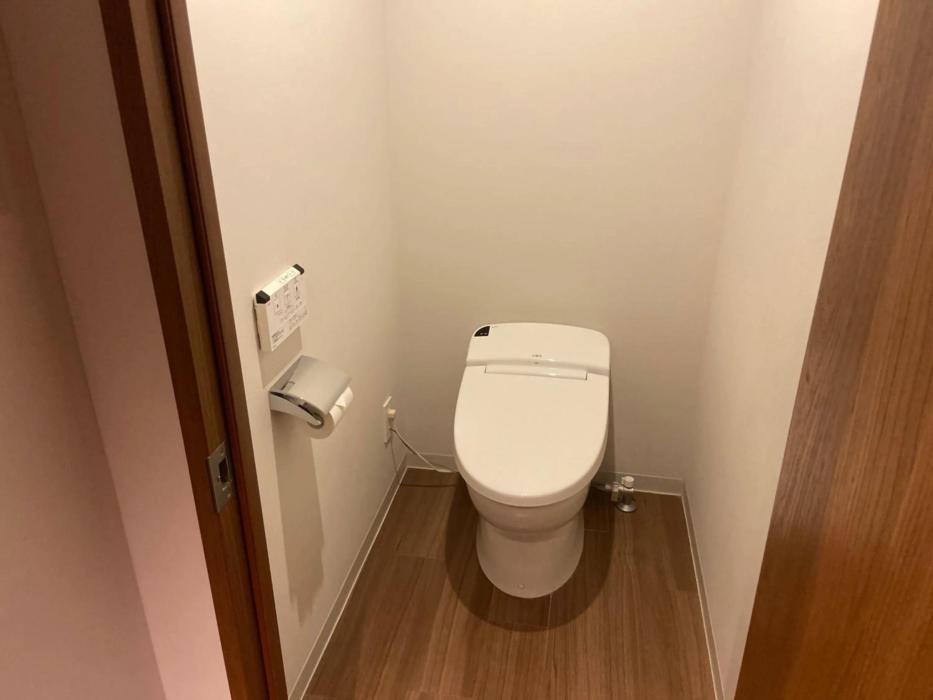 Toilet in The Wall Hotel