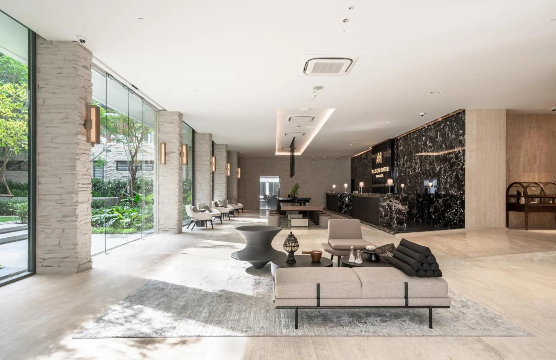 Lobby or reception in Maison Hotel Bangkok