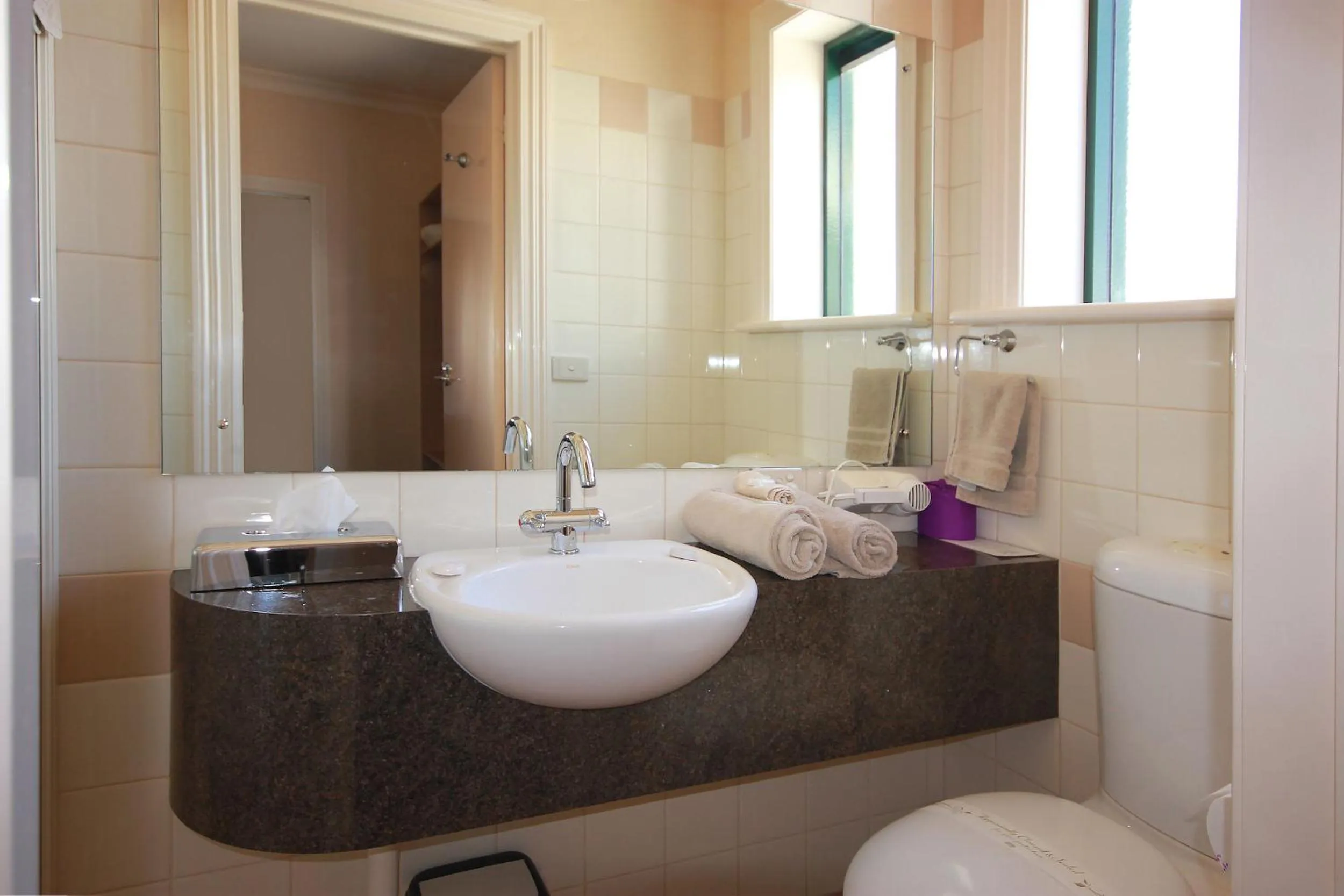 Bathroom in Mitchell River Tavern