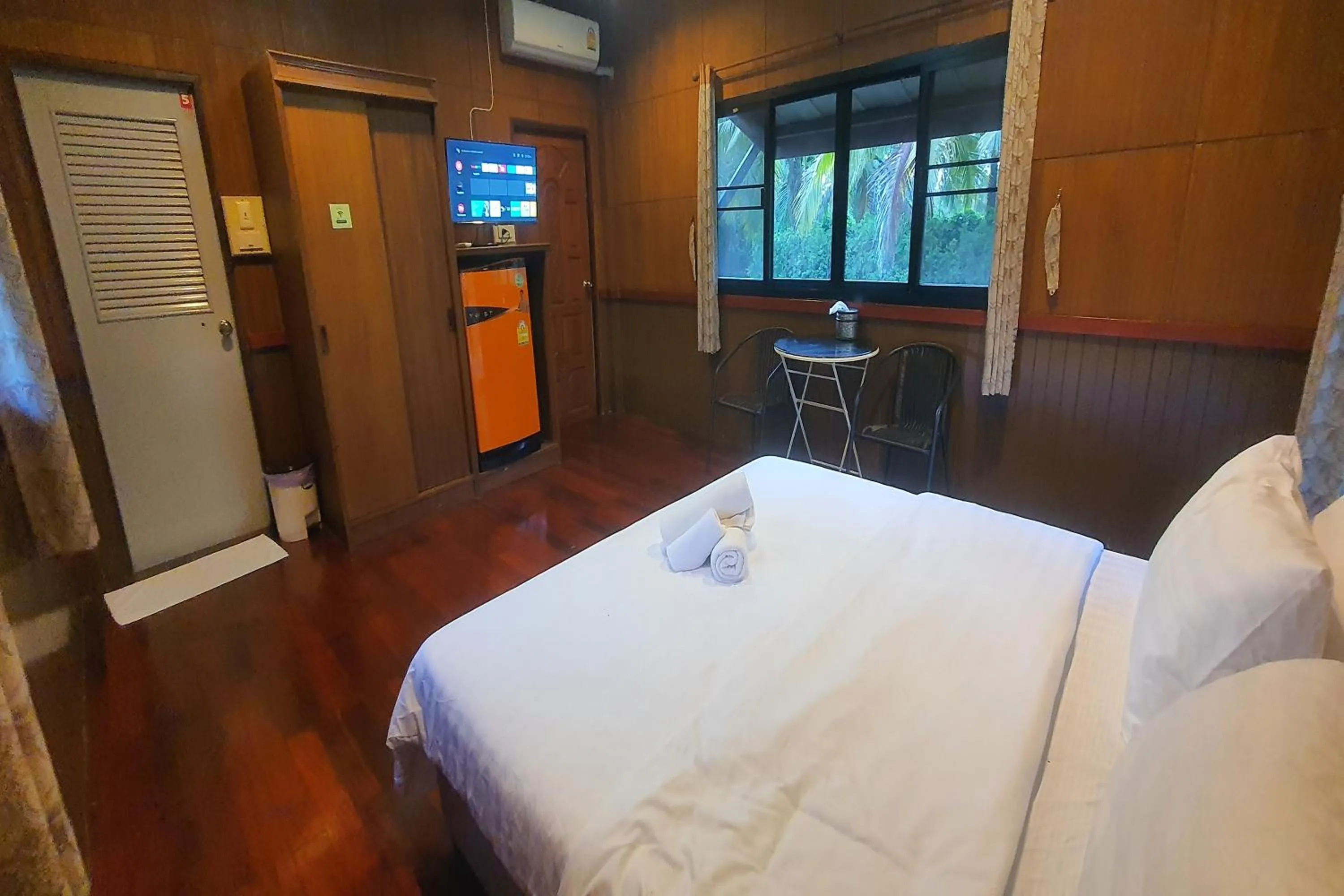 Bedroom, Bed in M Resort