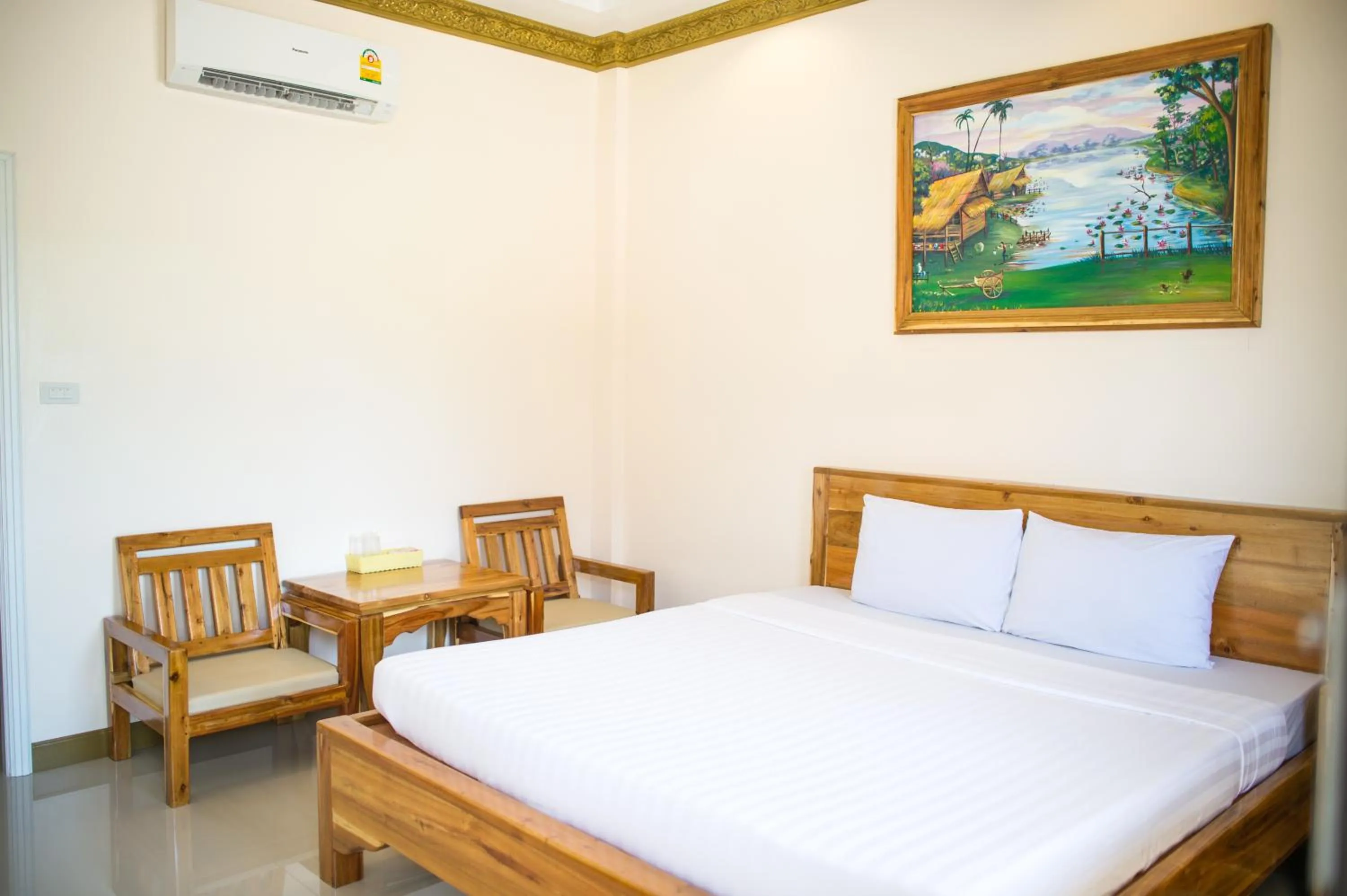 Bed in Pailin Resort
