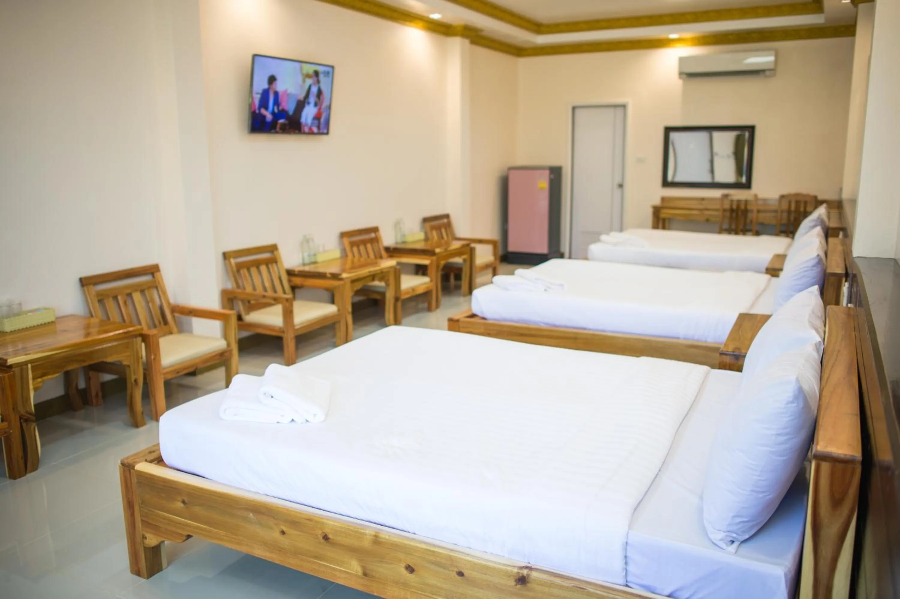 Bed in Pailin Resort