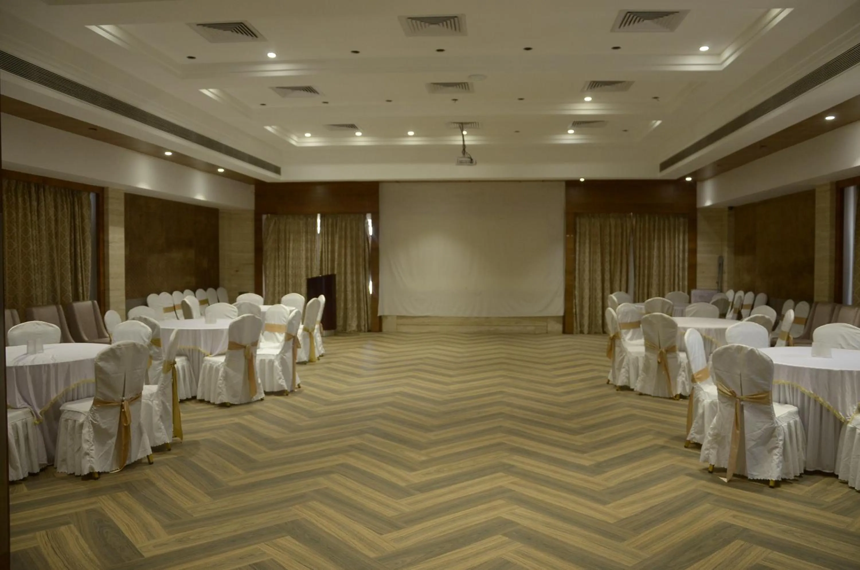 Banquet/Function facilities in Varju Villa