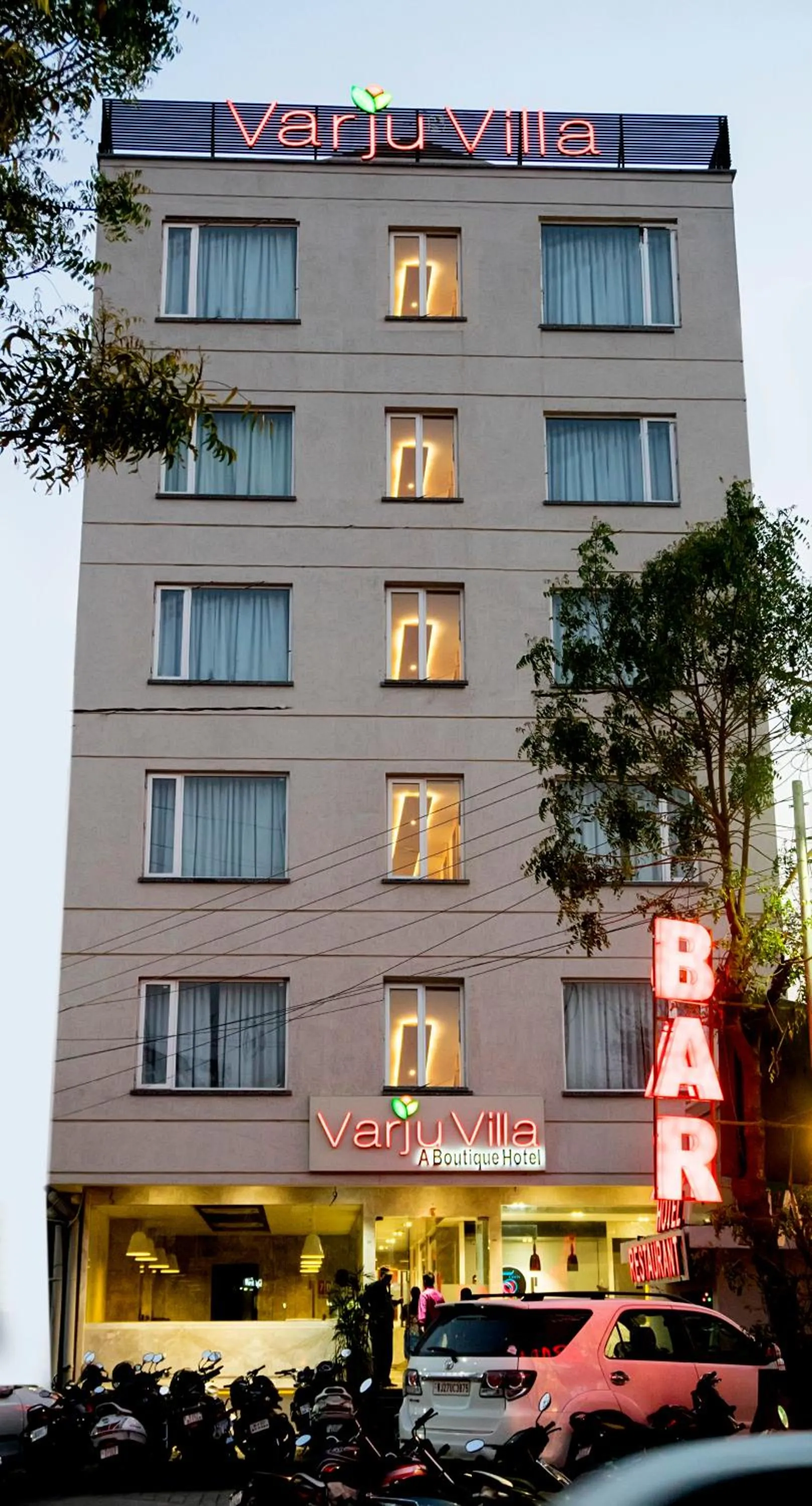 Photo of the whole room in Varju Villa