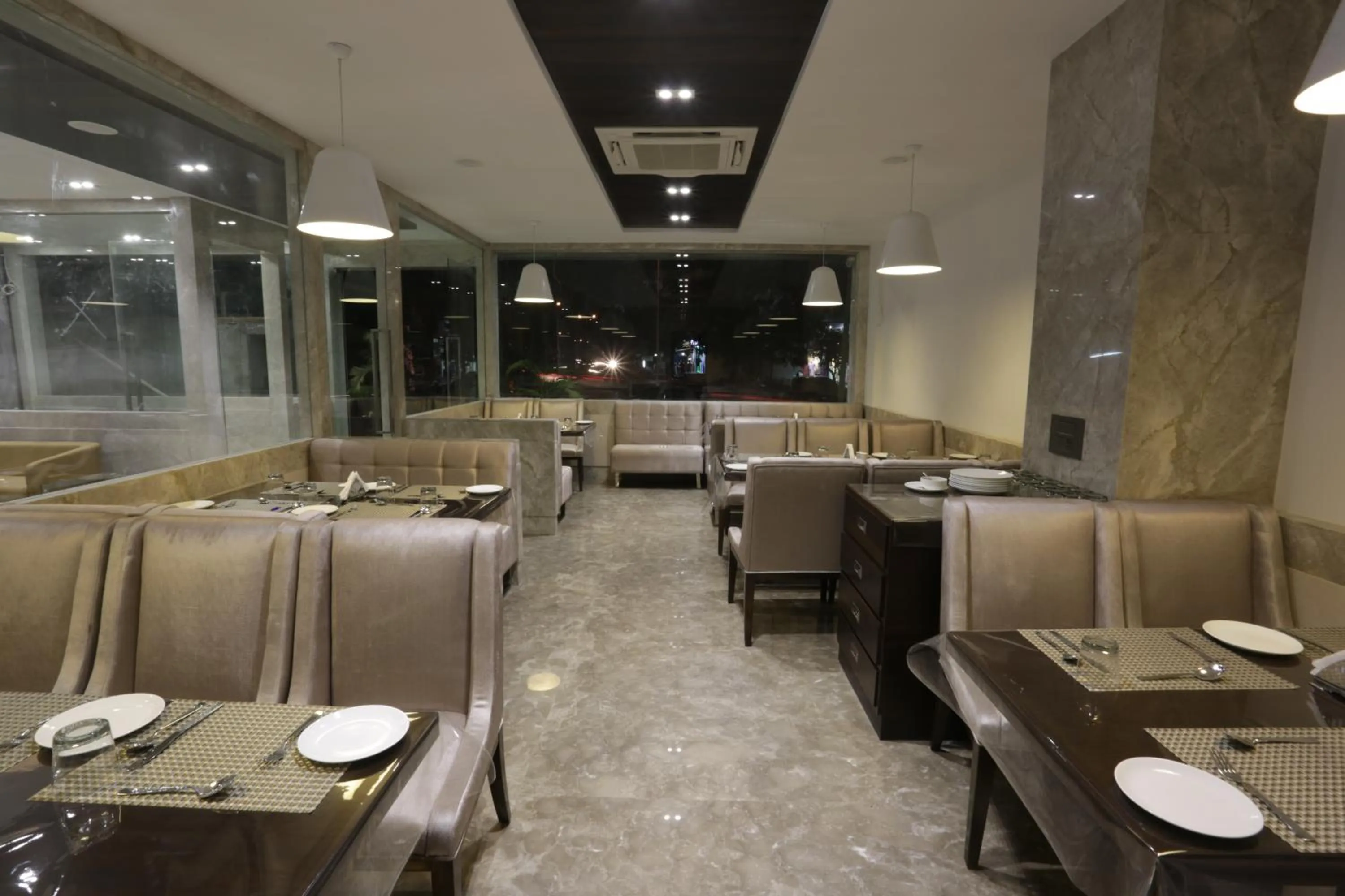 Food and drinks in Varju Villa