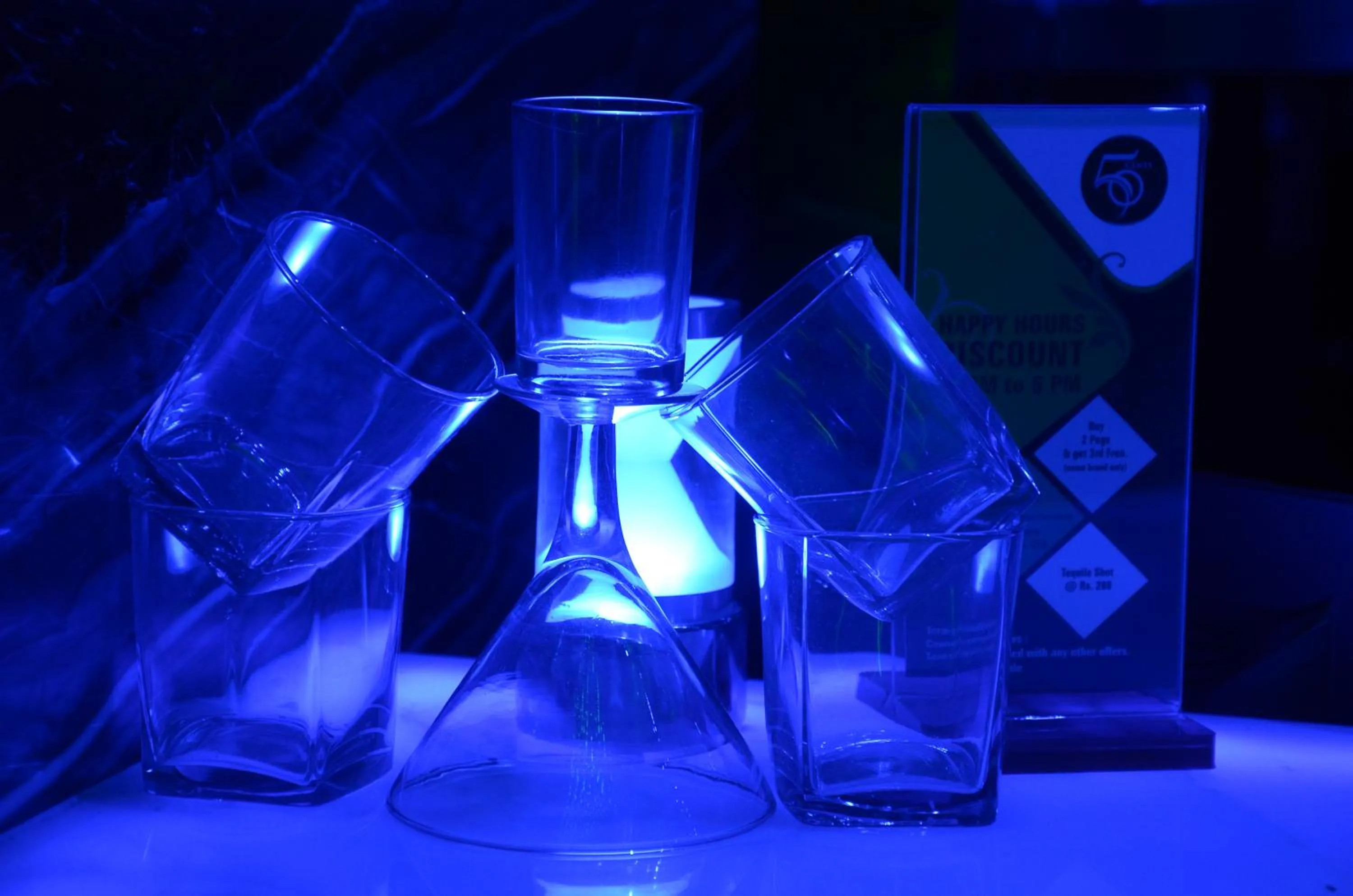 Karaoke in Varju Villa