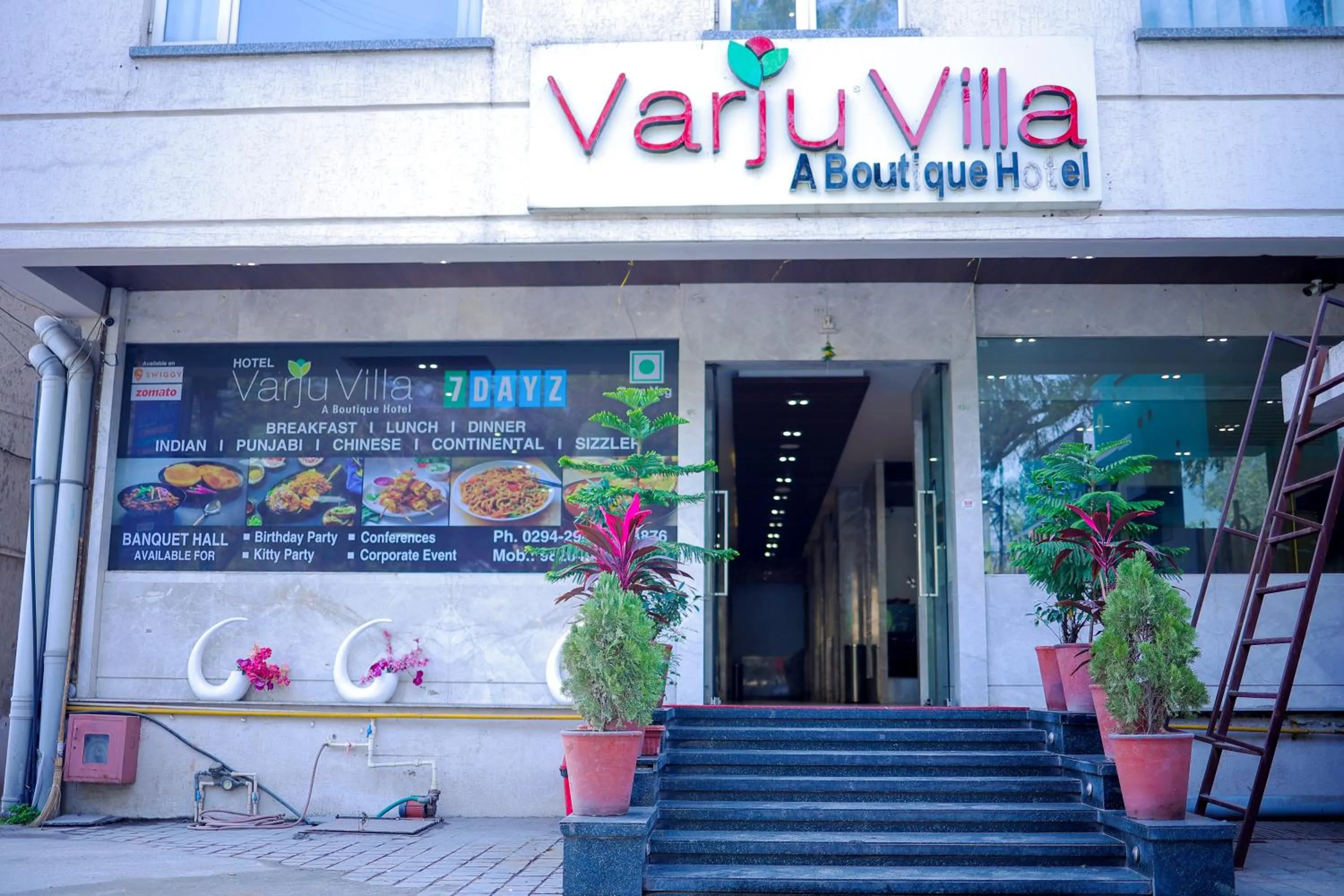 Varju Villa