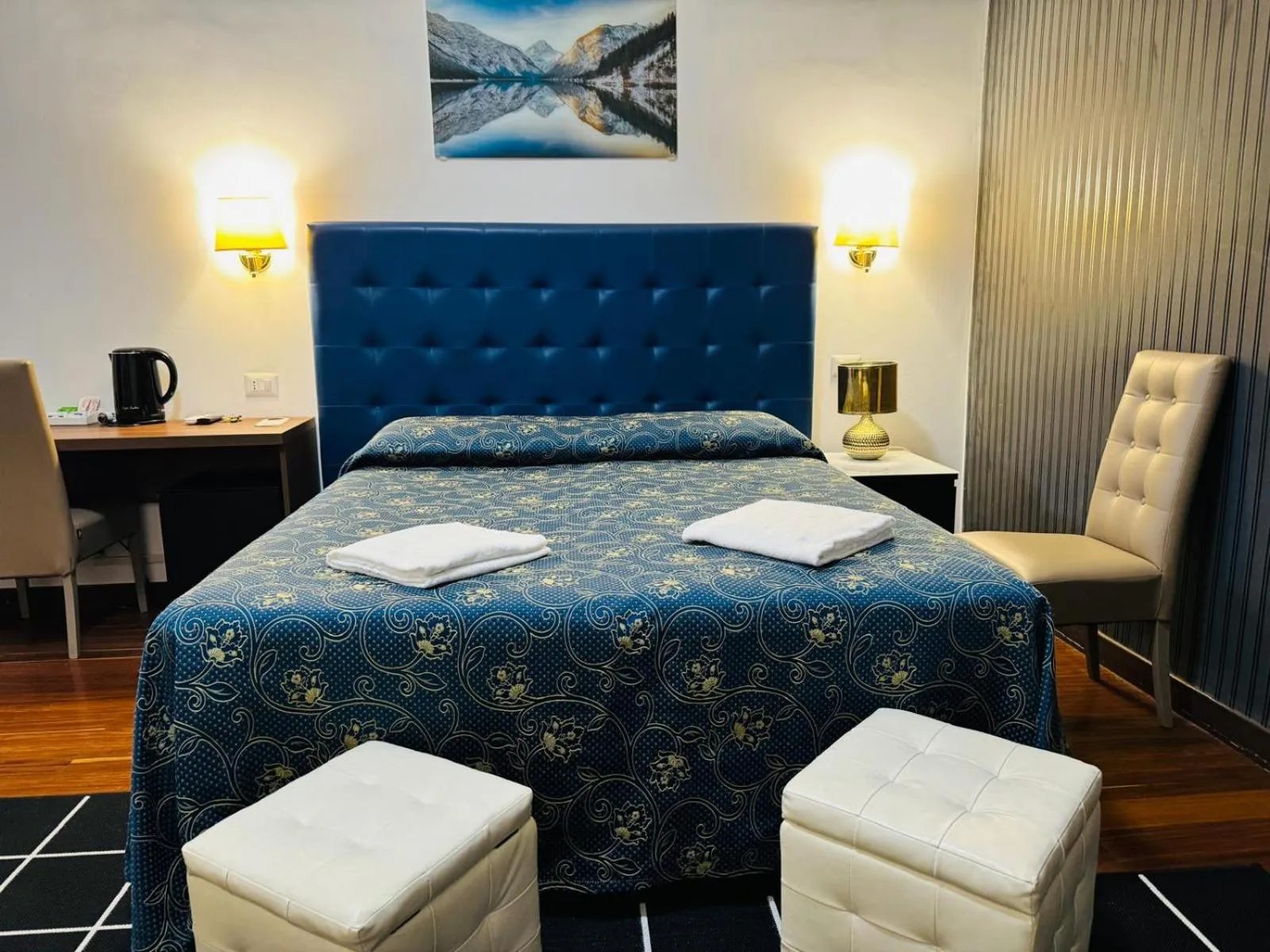 Bedroom, Bed in Marziah Inn