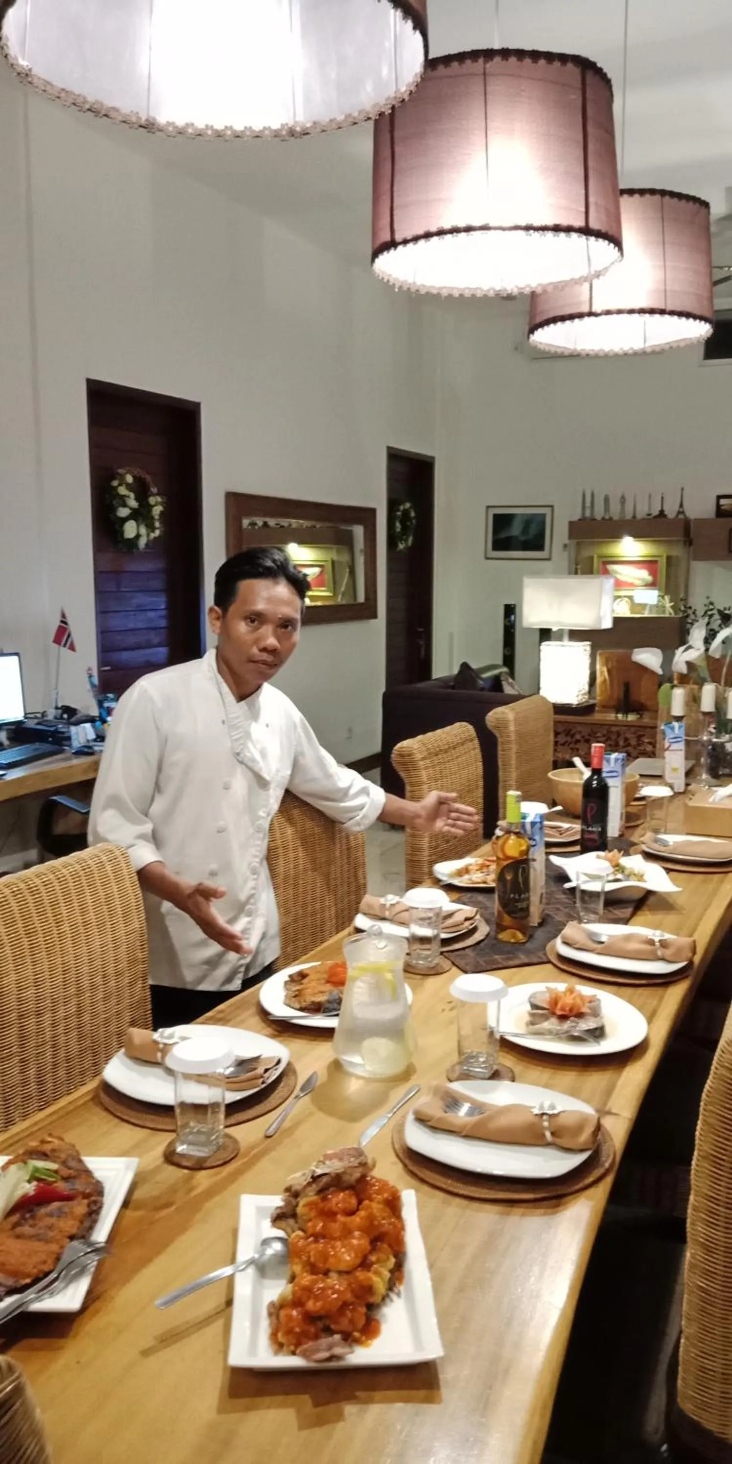 Dinner in Narvik Villa