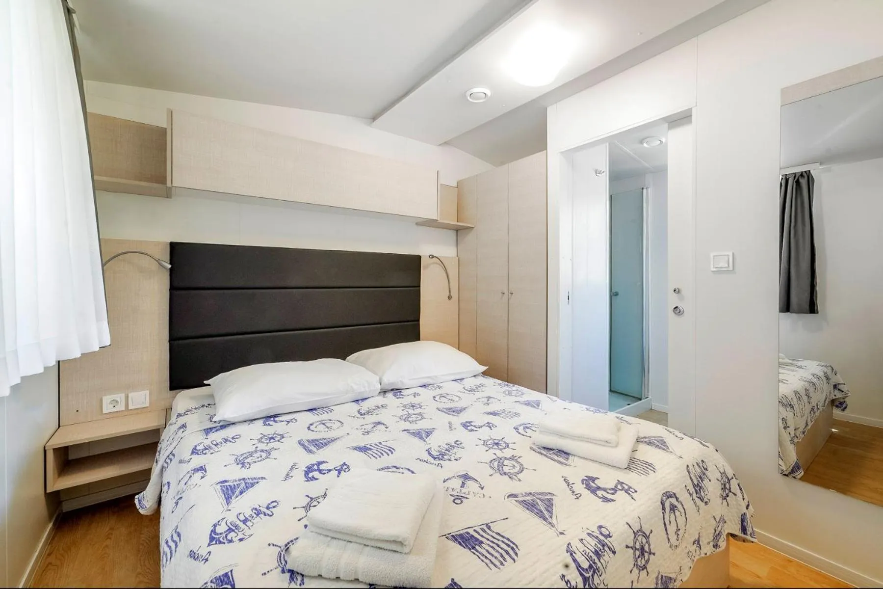 Bed in Mobile Homes Holiday Olive Garden