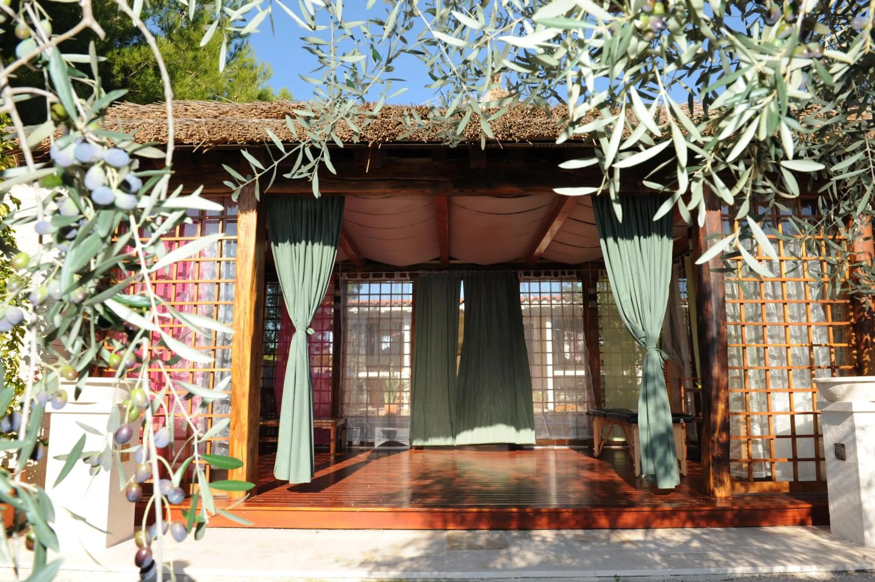 Massage in Mobile Homes Holiday Olive Garden