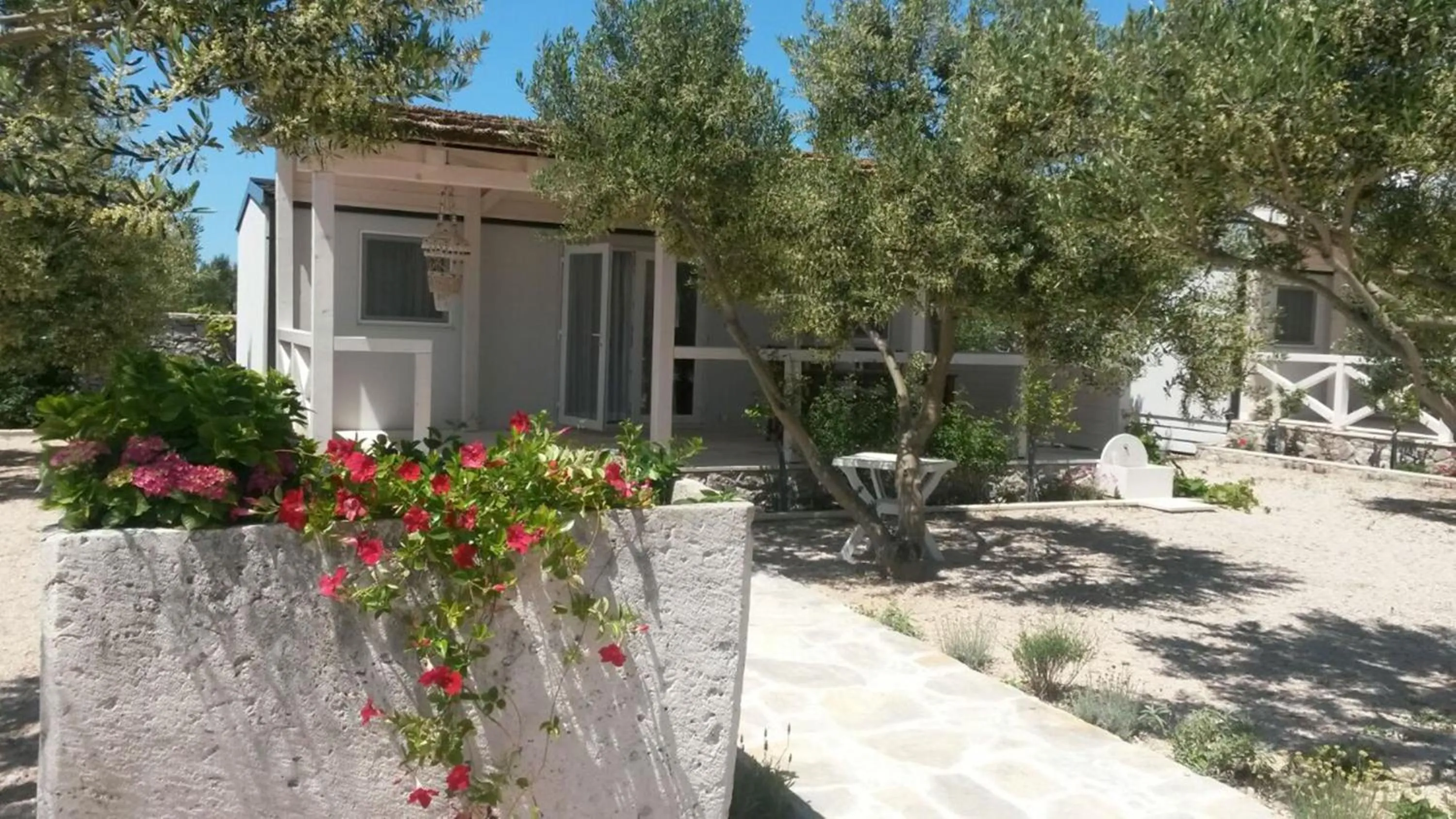 Property building in Mobile Homes Holiday Olive Garden