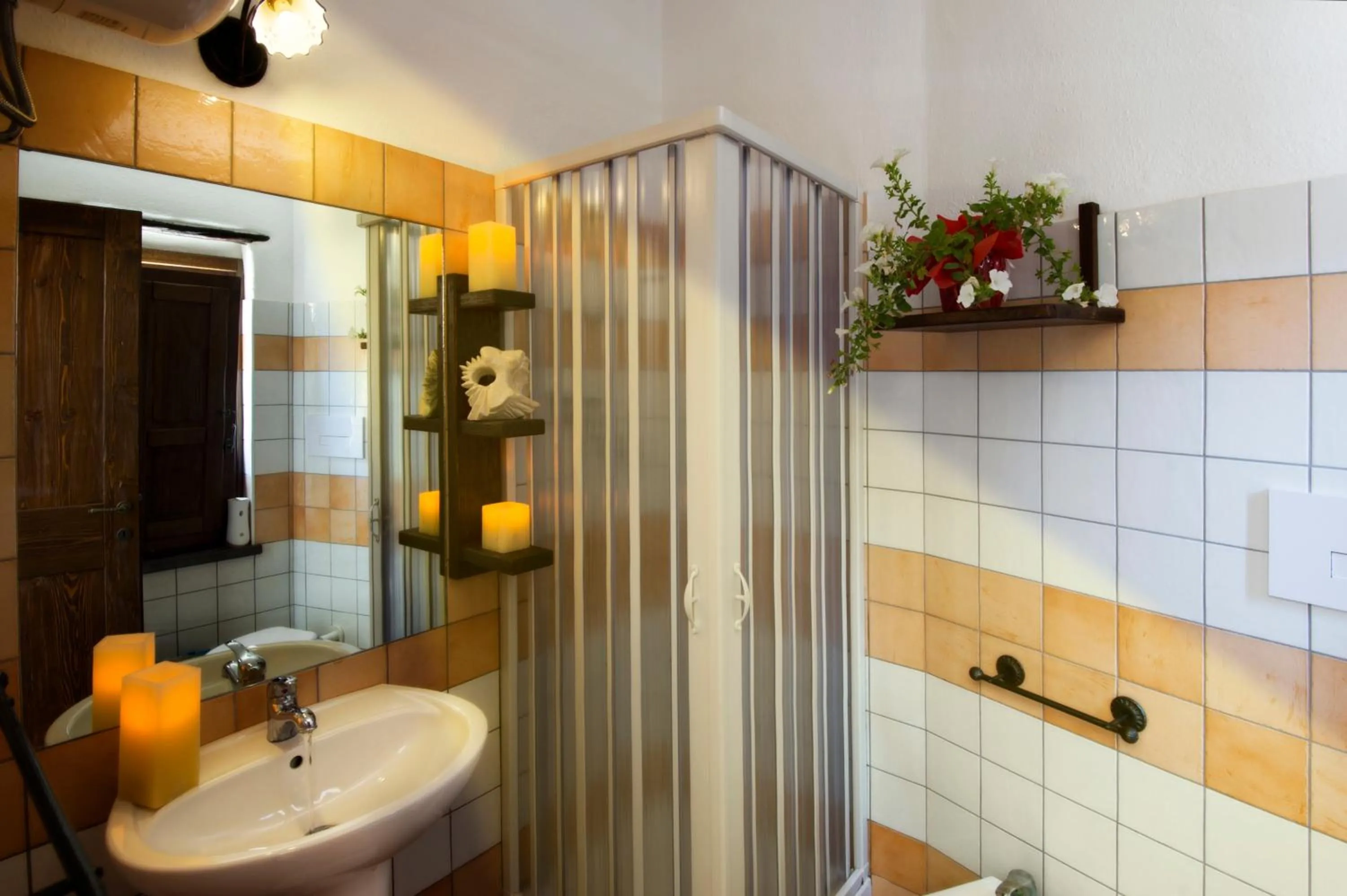 Shower in Antico Borgo