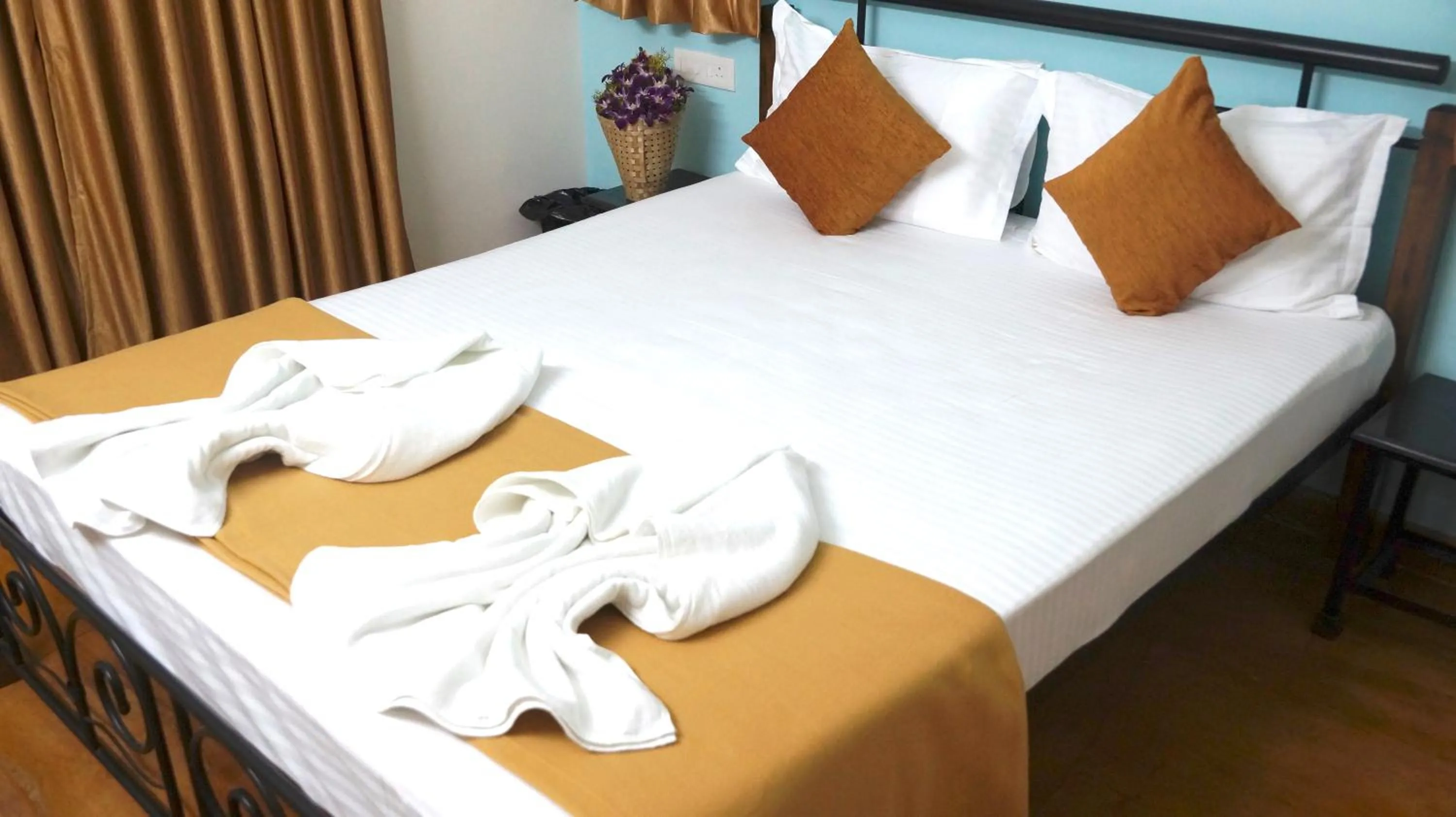 cot in Betelnut Inn