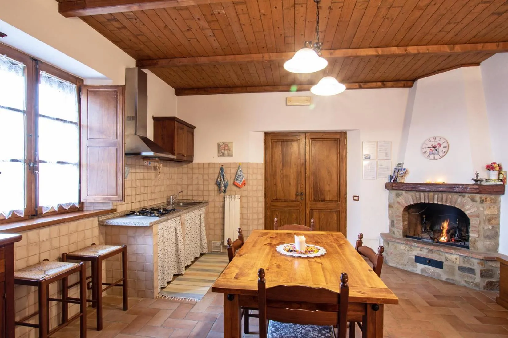 Kitchen or kitchenette in Agriturismo Il Poderuccio