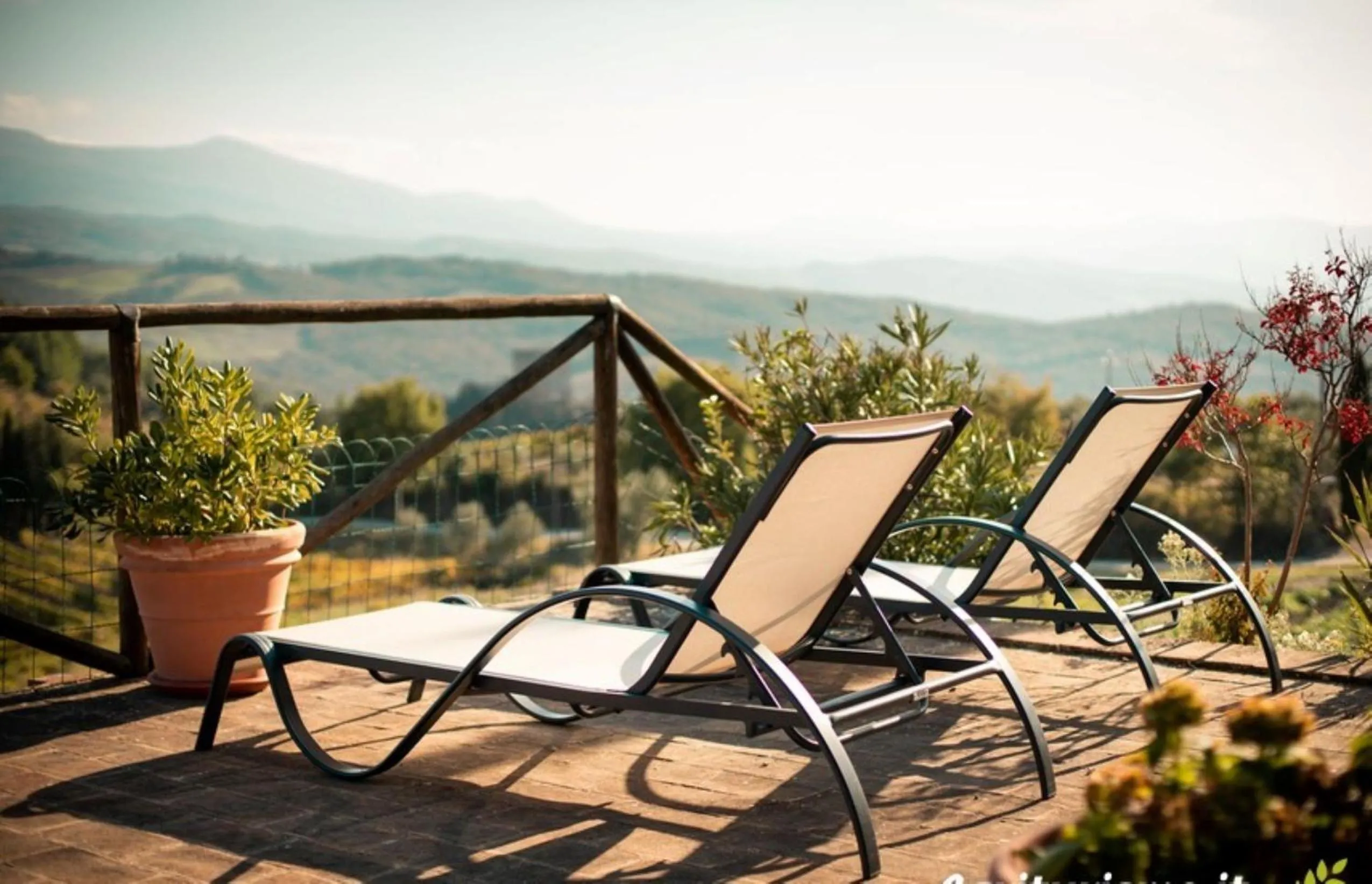 sunbed in Agriturismo Il Poderuccio