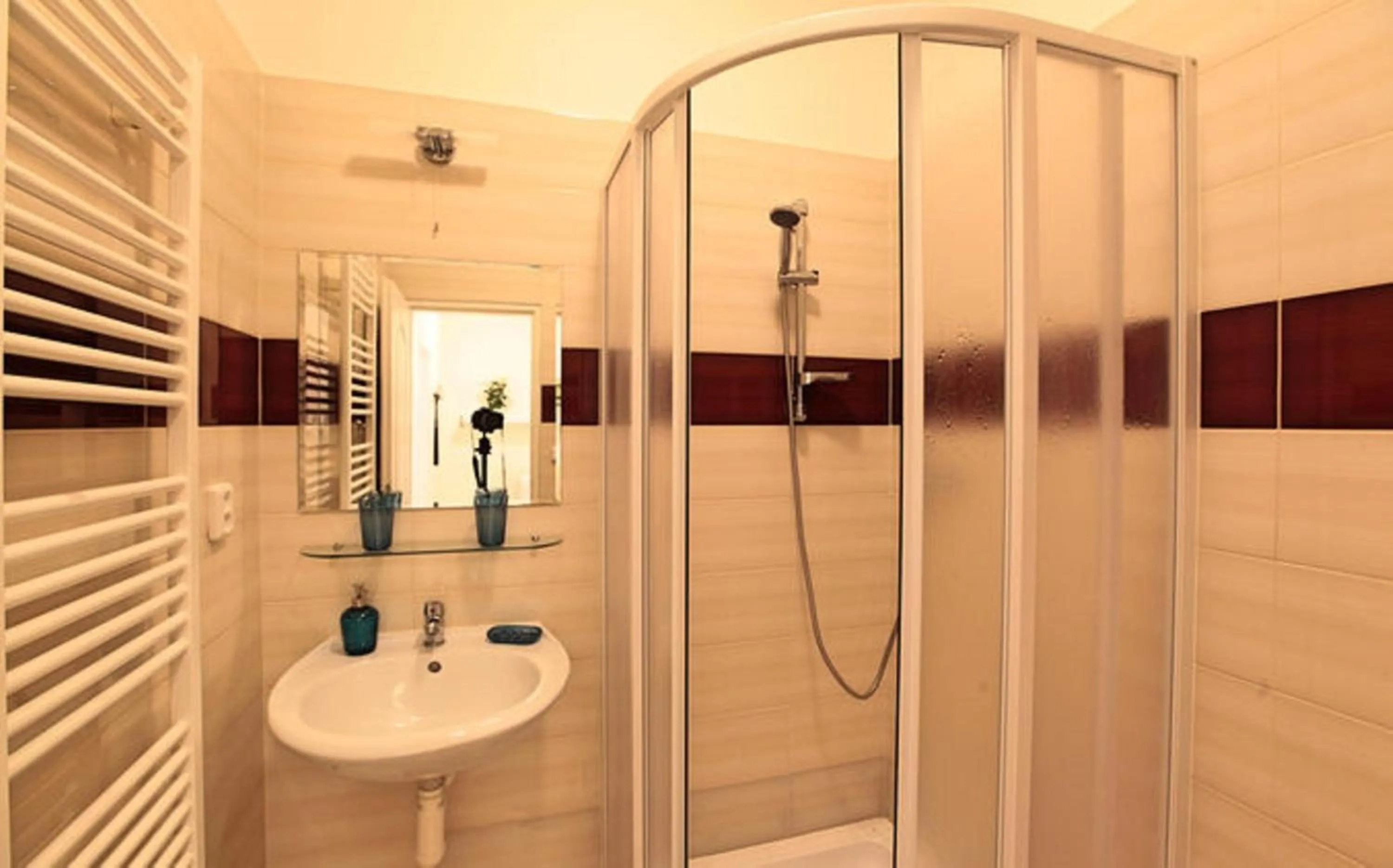 Angel City Aparthotel