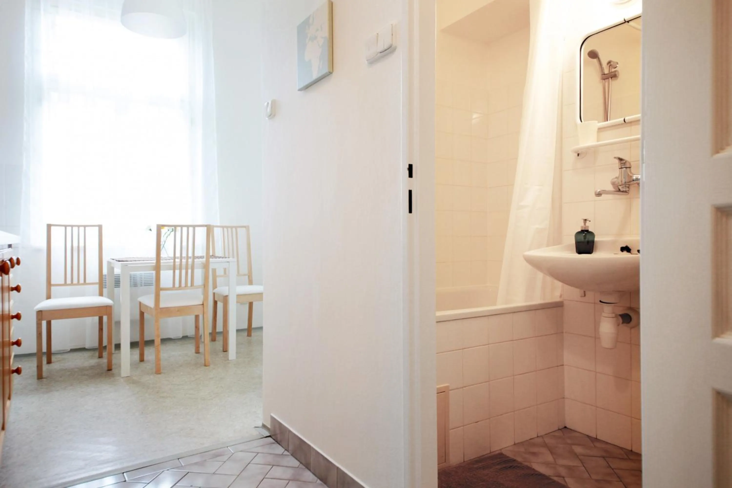 Angel City Aparthotel