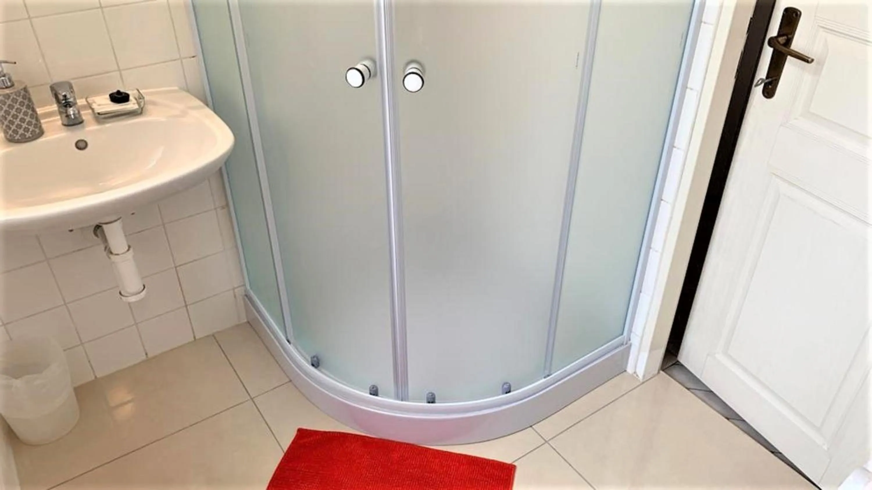 Angel City Aparthotel