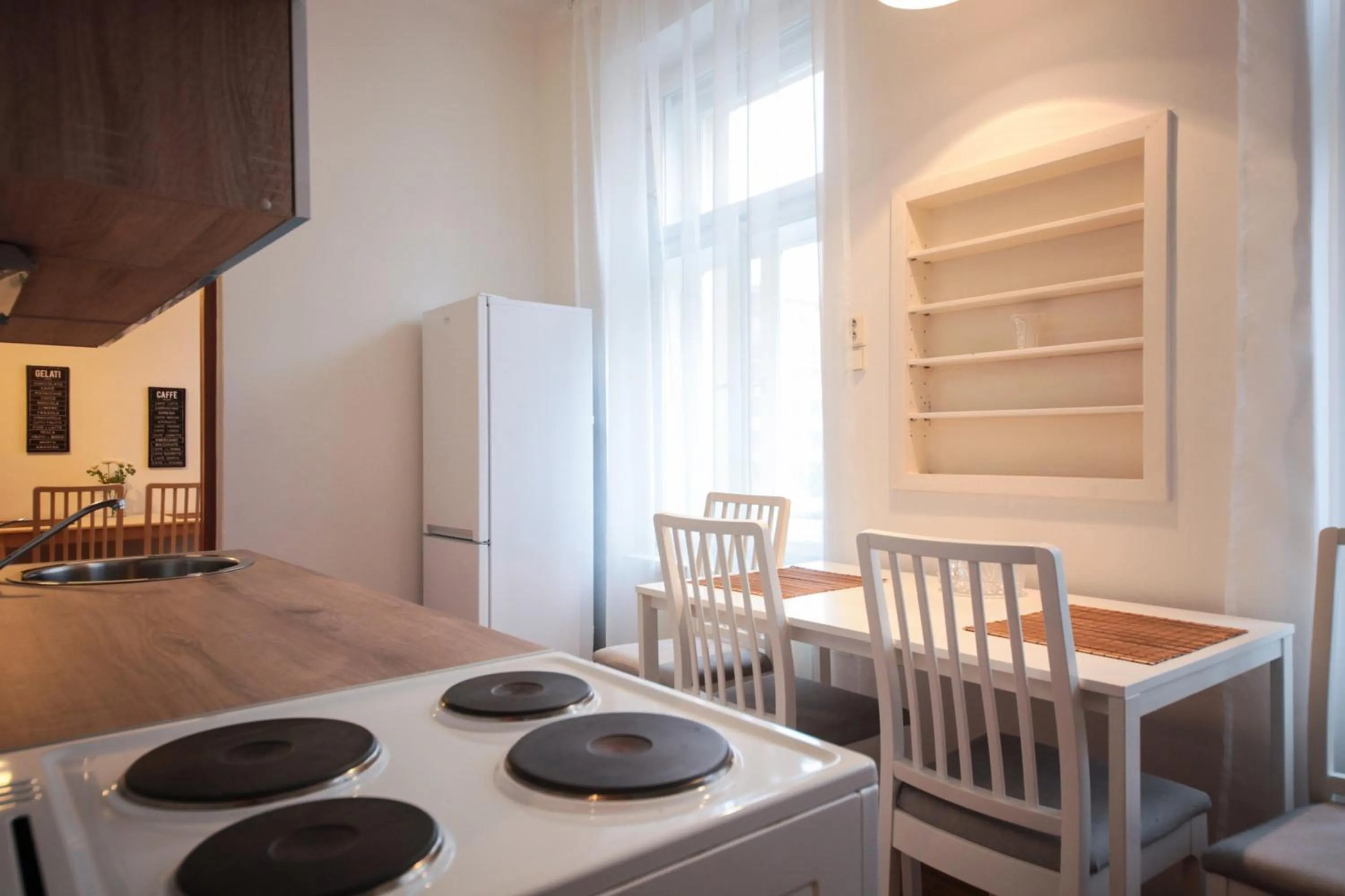 Angel City Aparthotel