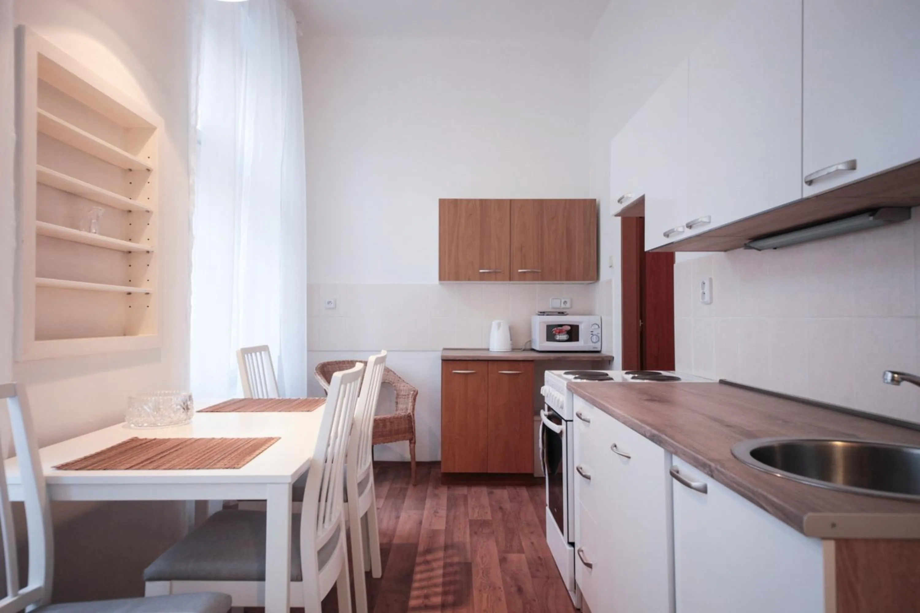 Angel City Aparthotel