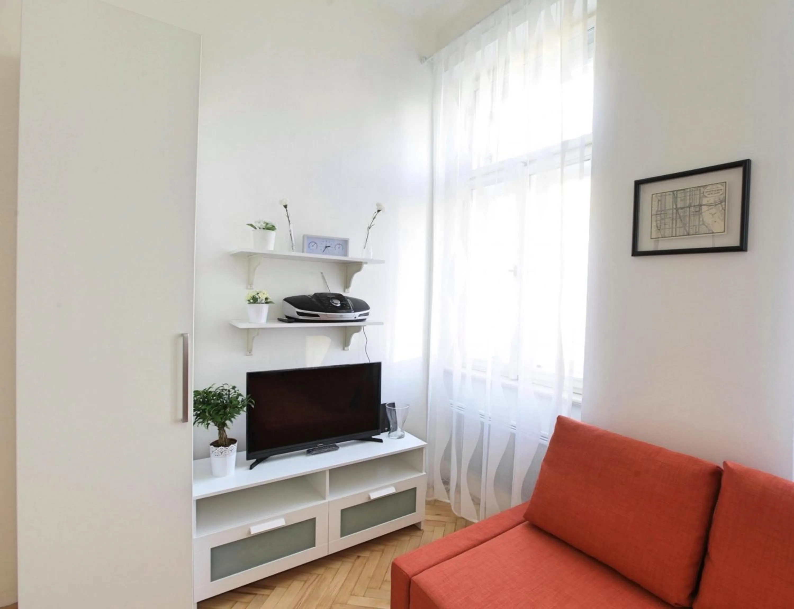 Angel City Aparthotel