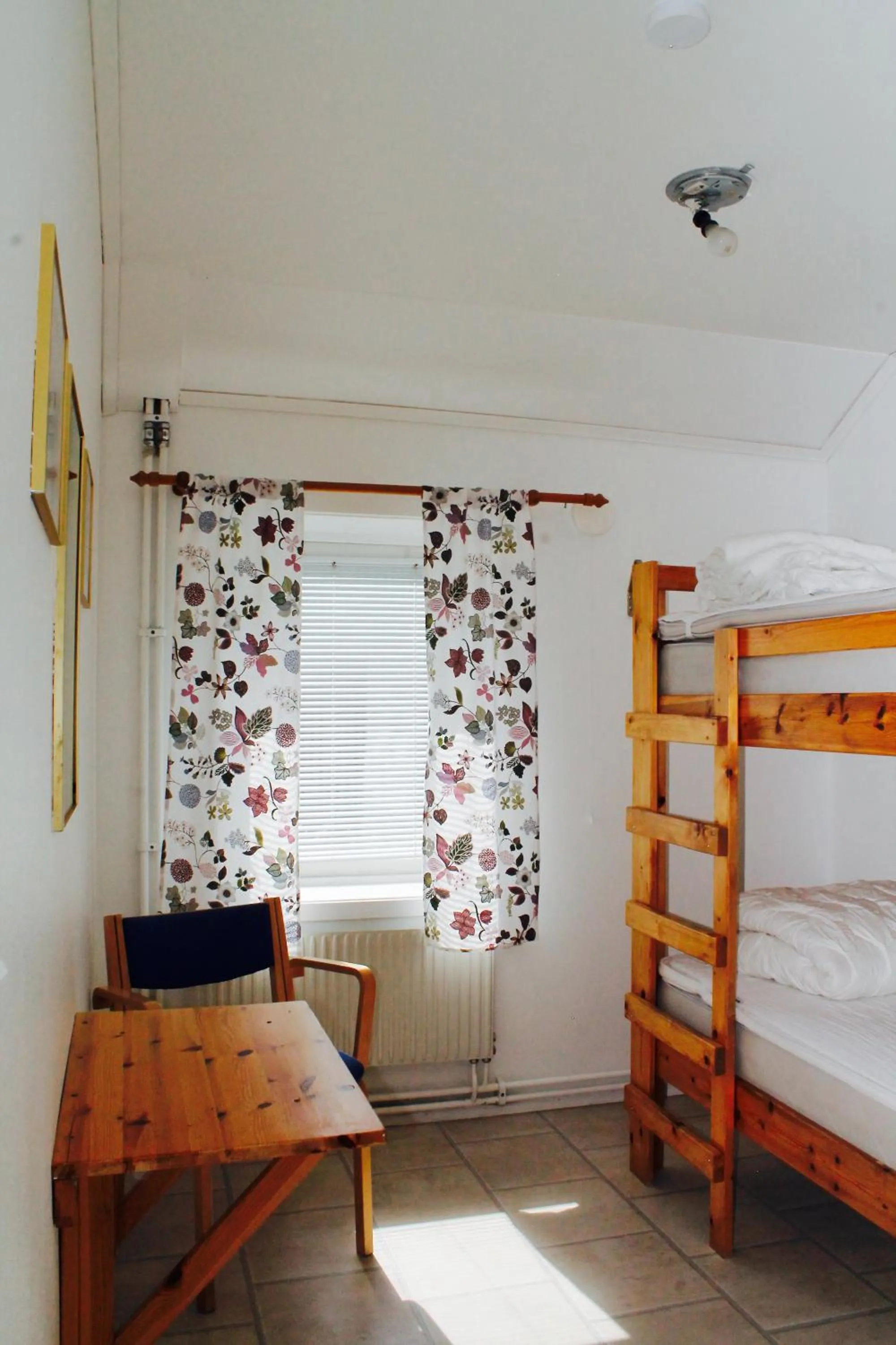 bunk bed, Bed in Trosa Vandrarhem