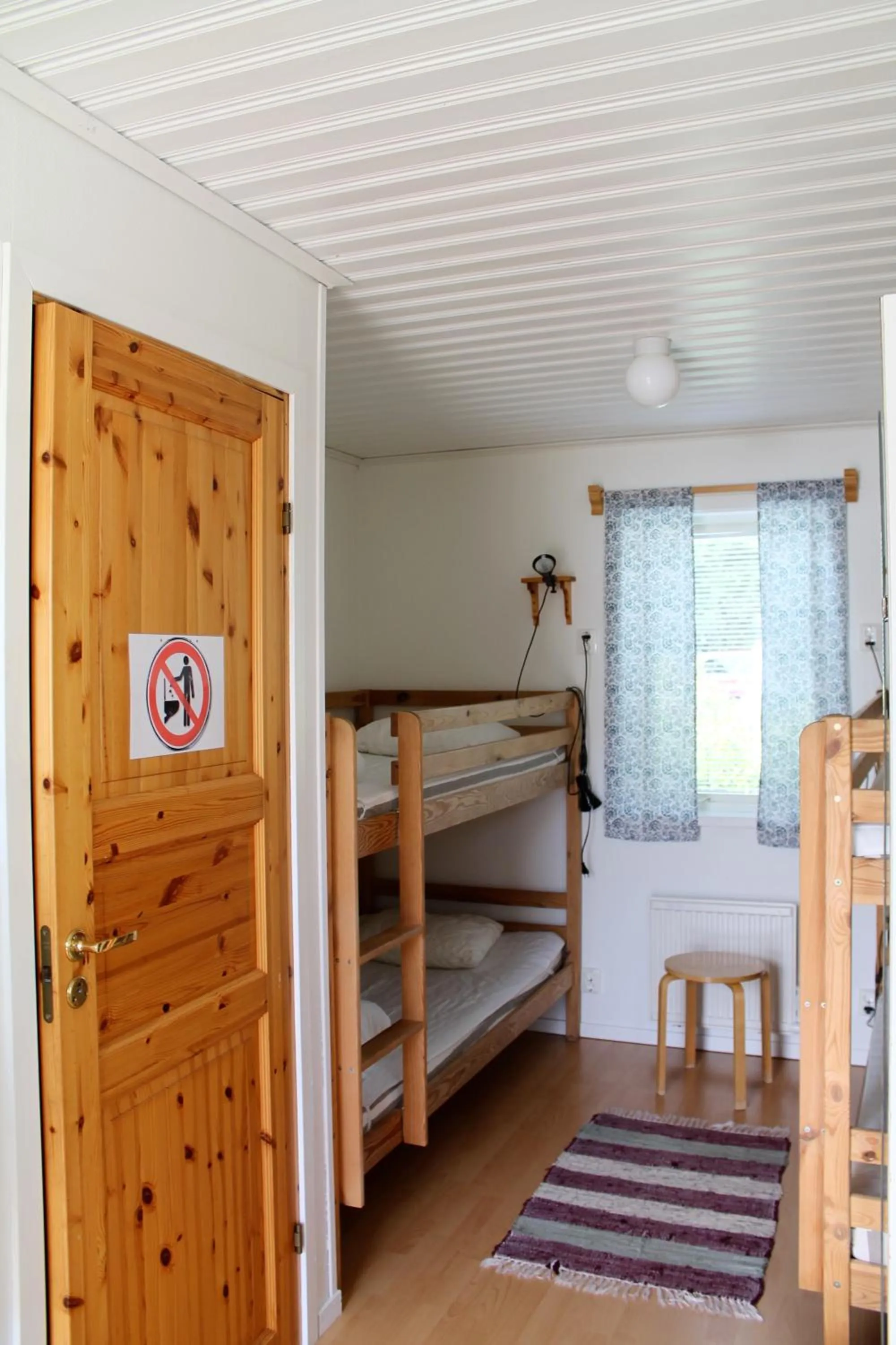 bunk bed, Bed in Trosa Vandrarhem