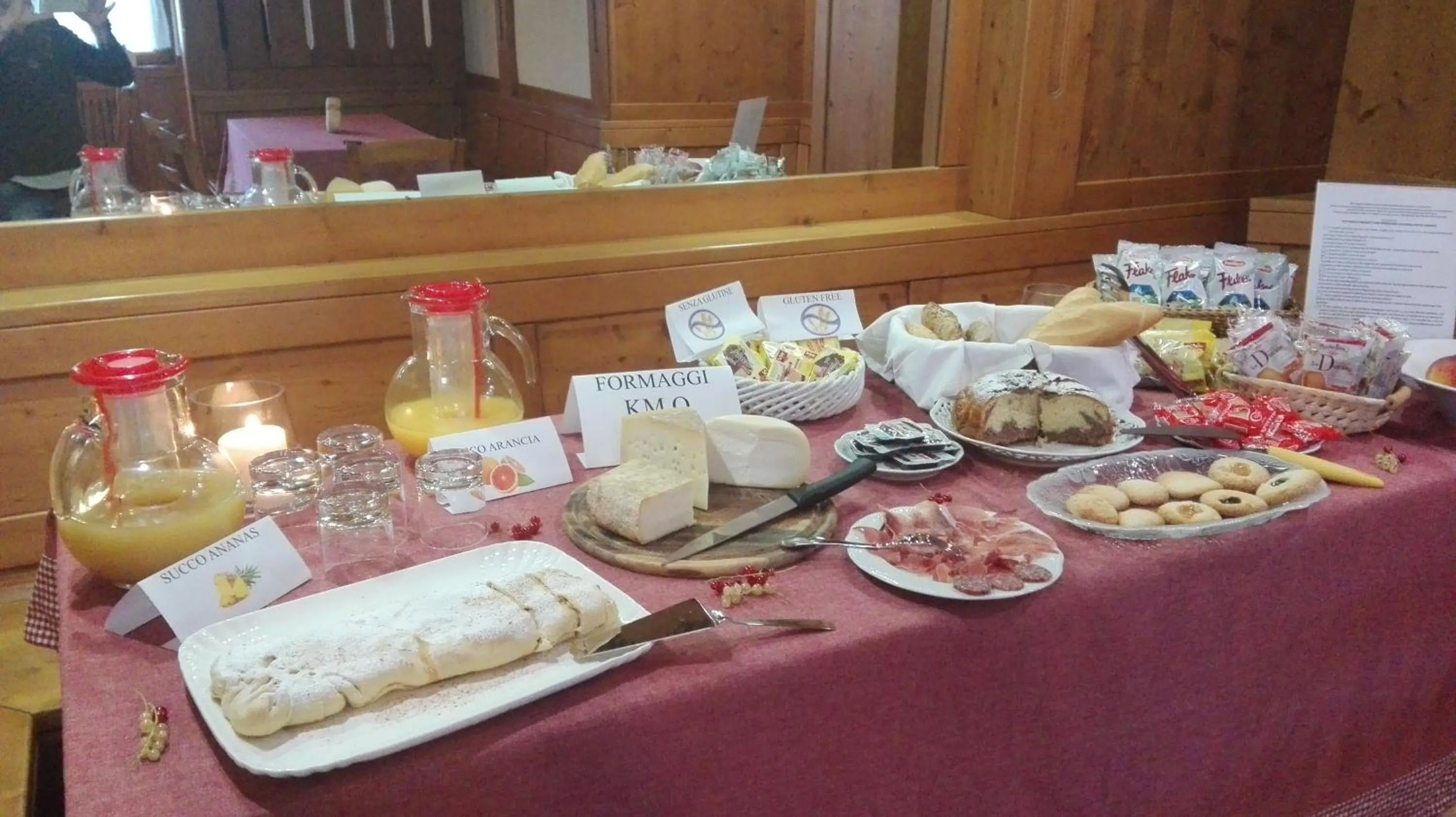 Buffet breakfast in B&B Augusto
