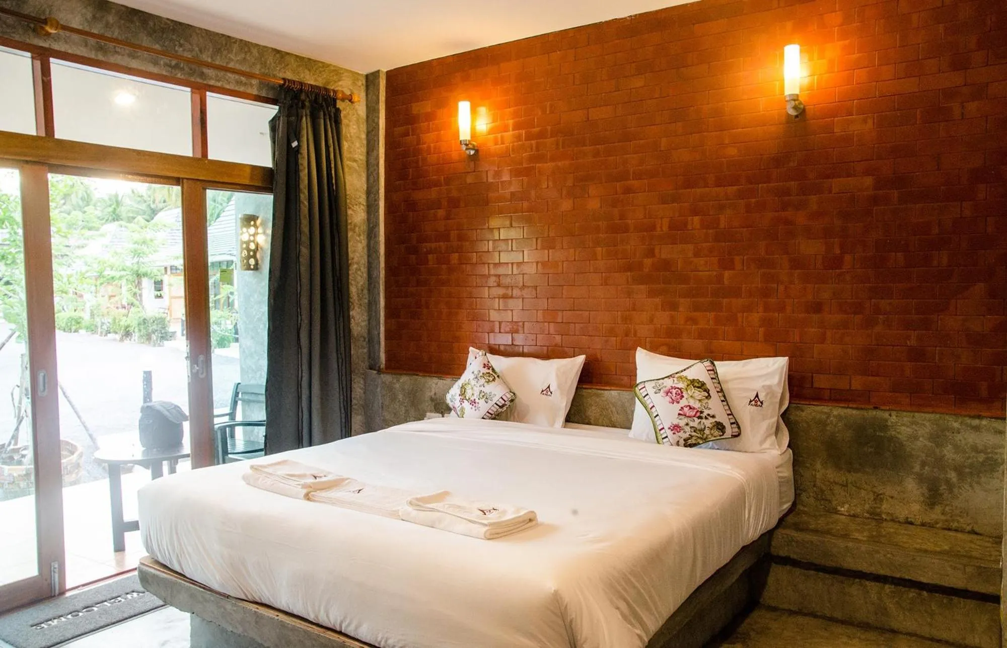 Bedroom, Bed in Ruean Thai Nai Bang by PANSAK Resort