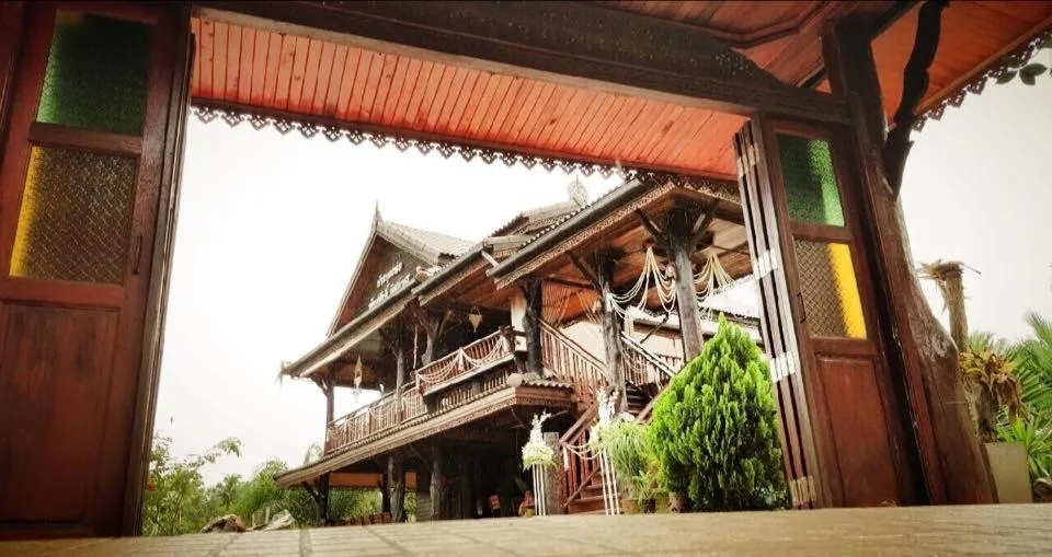 Restaurant/places to eat in Ruean Thai Nai Bang by PANSAK Resort