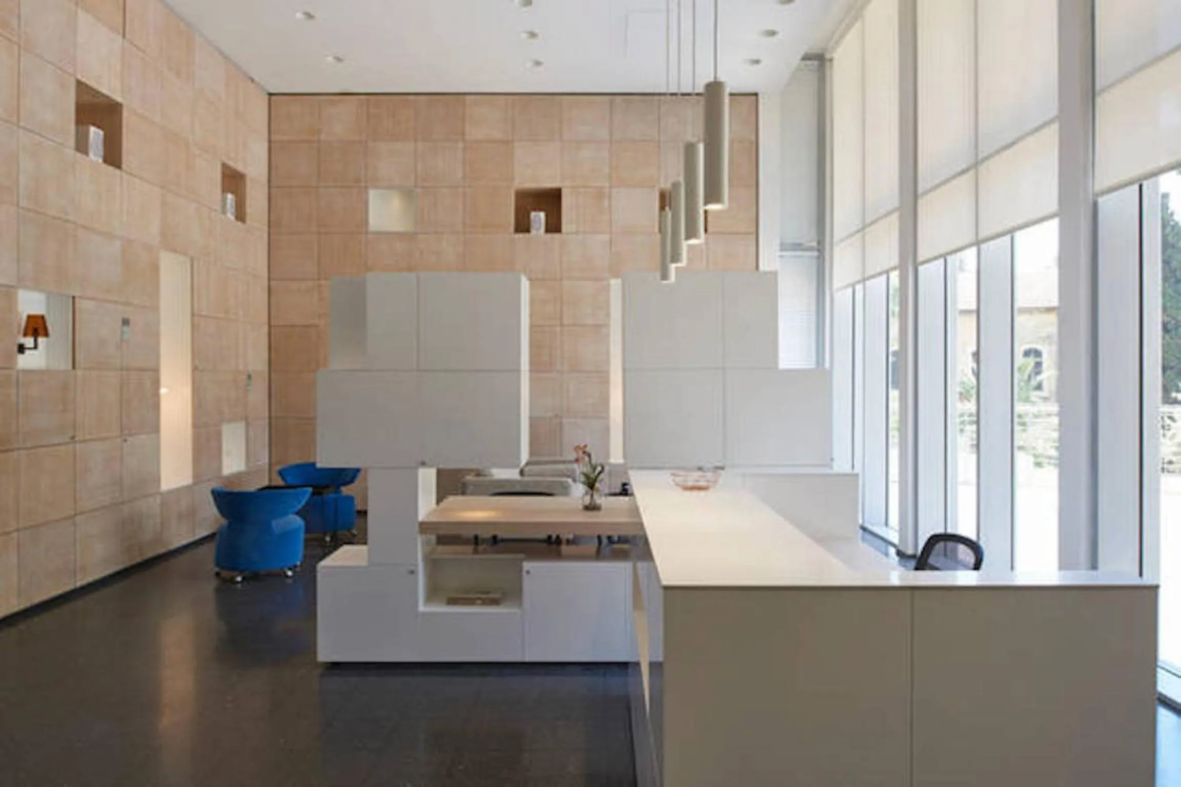 Lobby or reception in Chic & Quiet Apartments in City Center by FeelHome