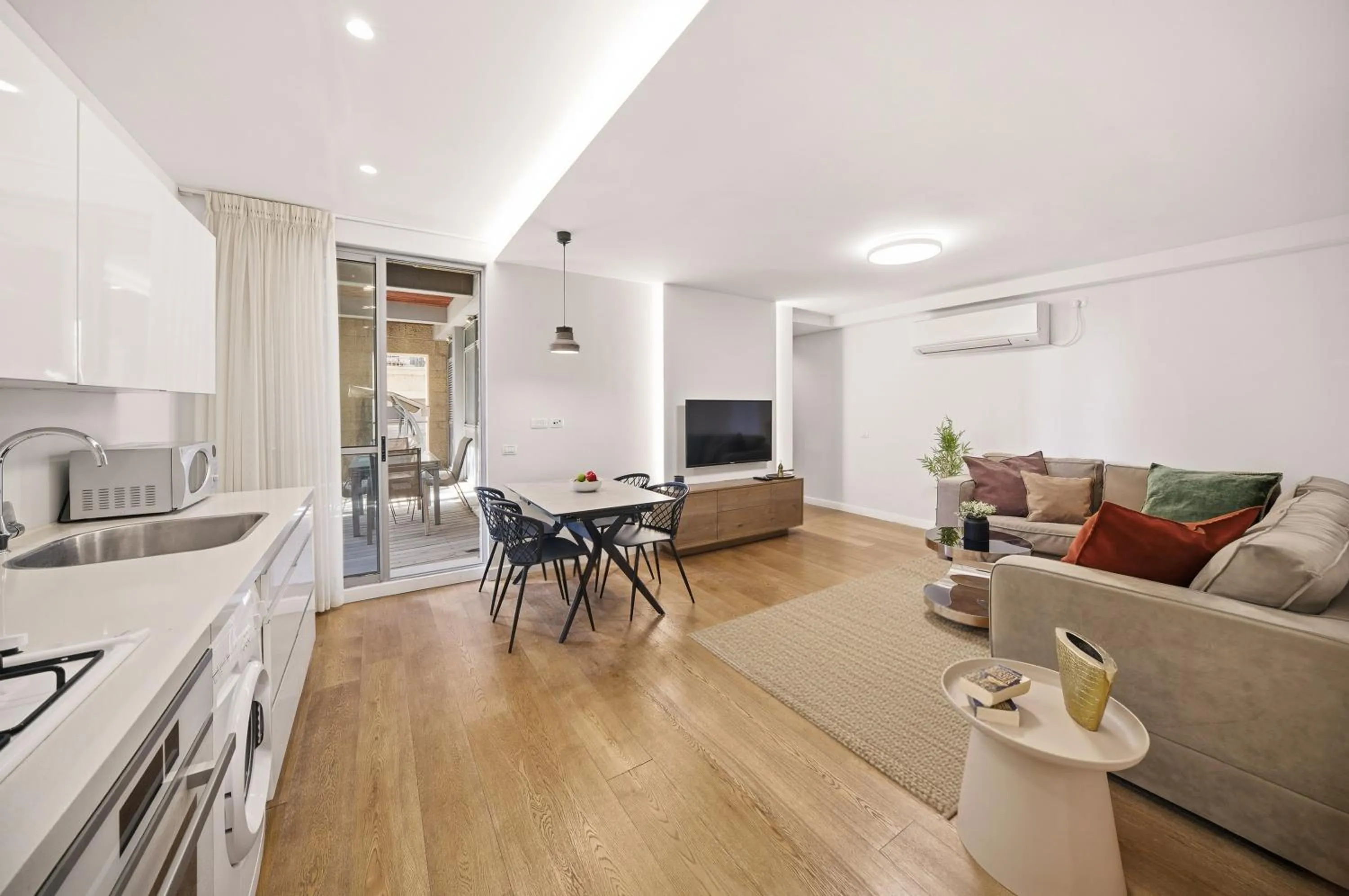 TV and multimedia in Chic & Quiet Apartments in City Center by FeelHome