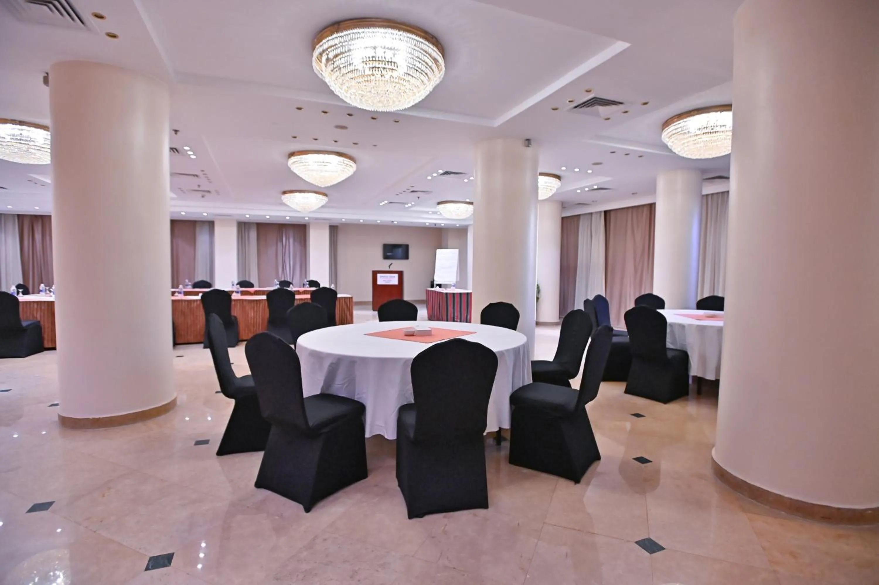 Meeting/conference room in Swiss Inn Nile Hotel