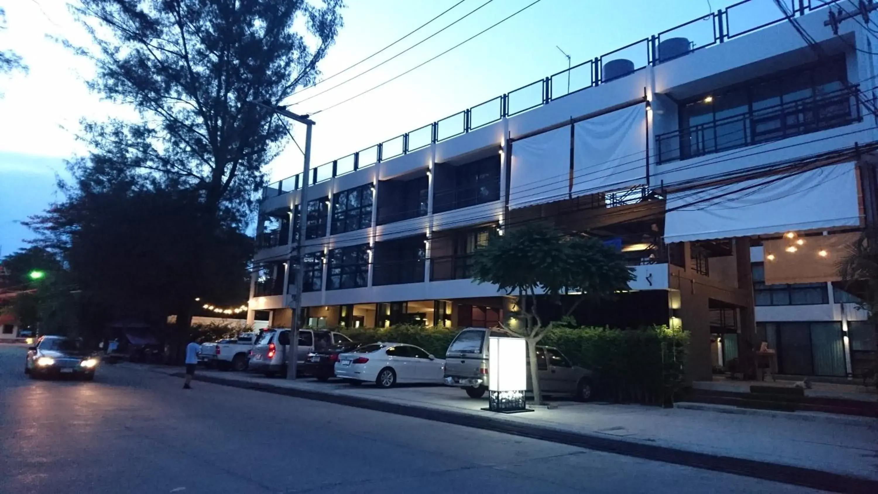 Property building in Bluemoon Property building in Bluemoon