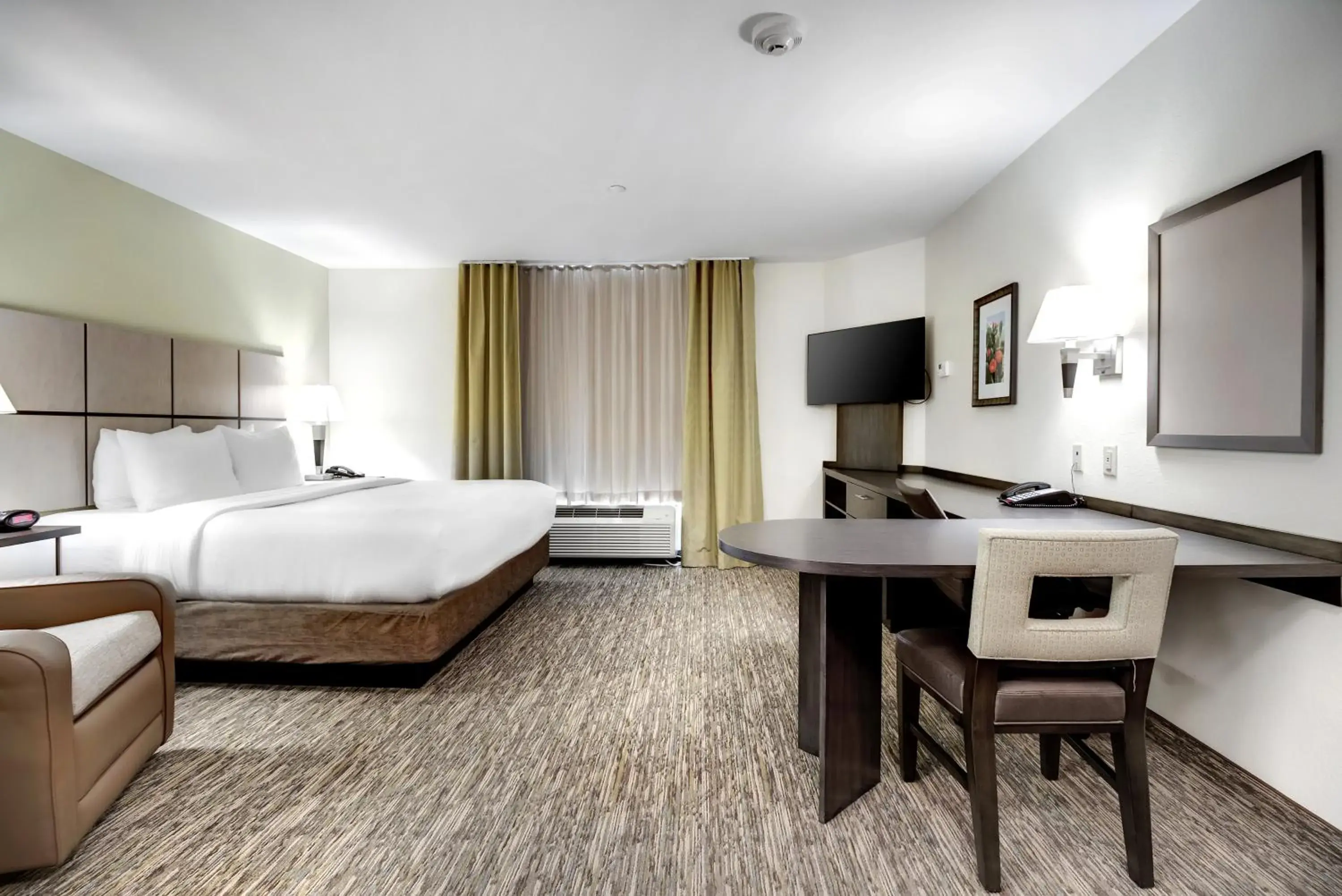 King Studio Suite in Candlewood Suites Waco by IHG King Studio Suite in Candlewood Suites Waco by IHG