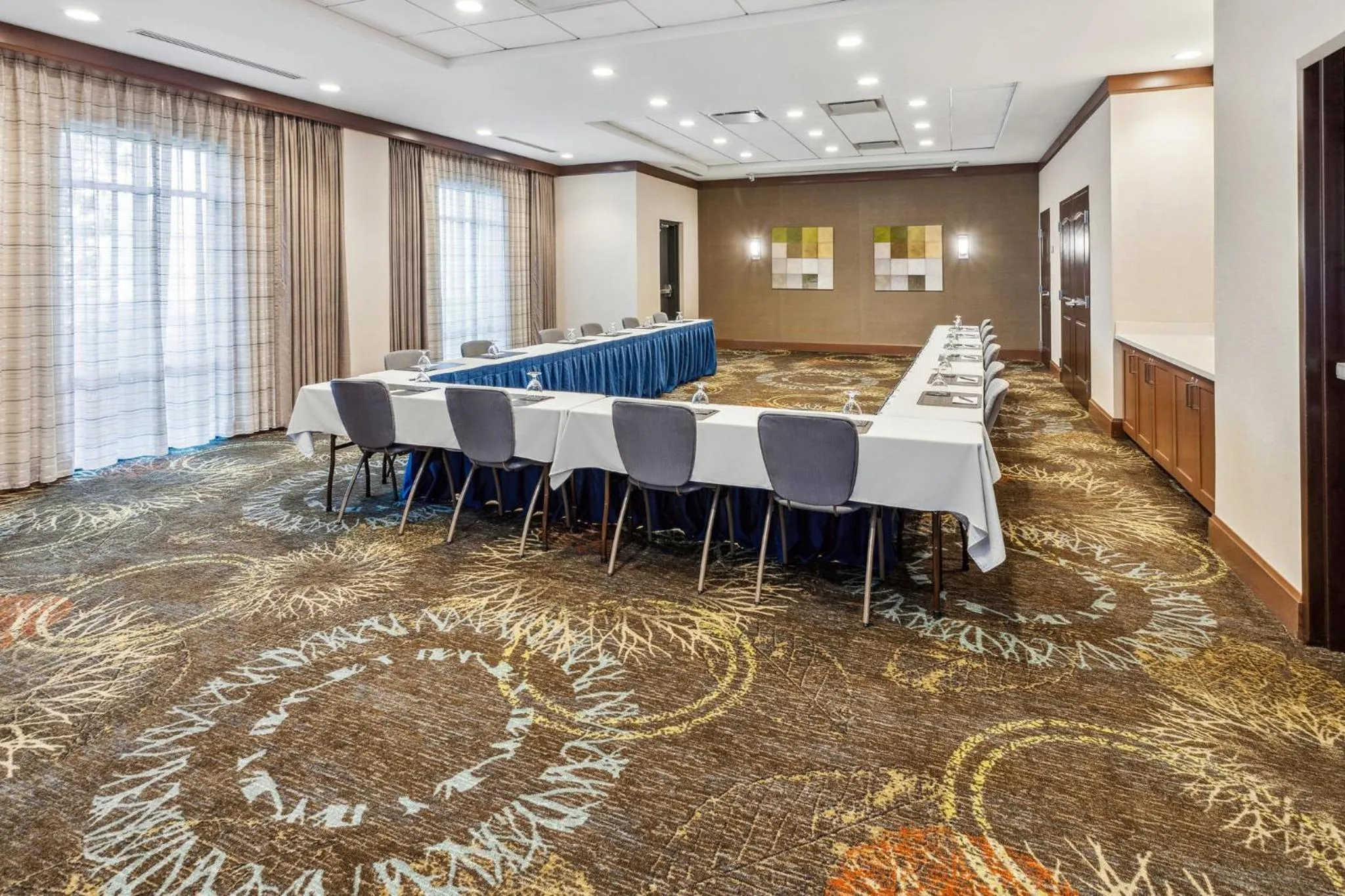 Meeting/conference room in Staybridge Suites Albany Wolf Rd-Colonie Center by IHG