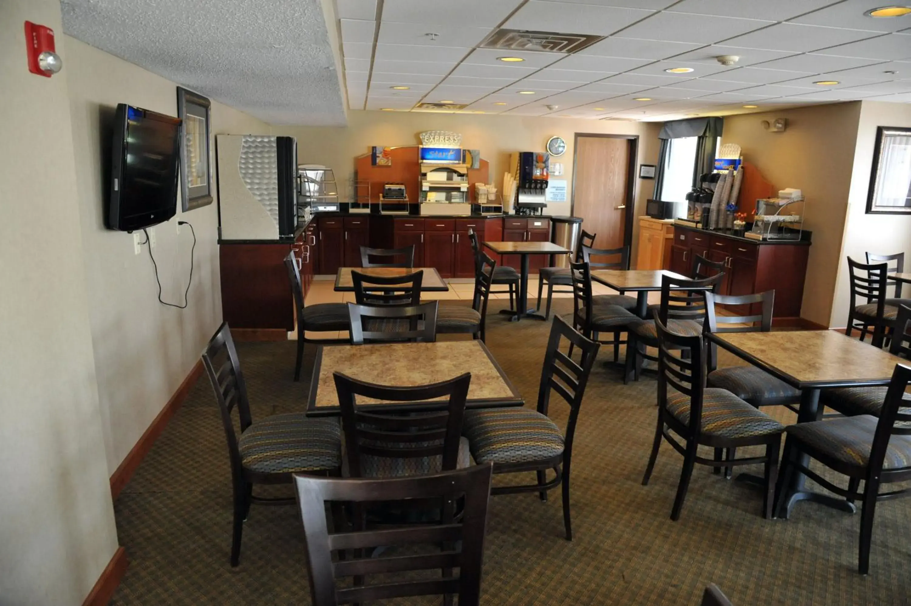 Breakfast in Wingate by Wyndham Ashland Breakfast in Wingate by Wyndham Ashland