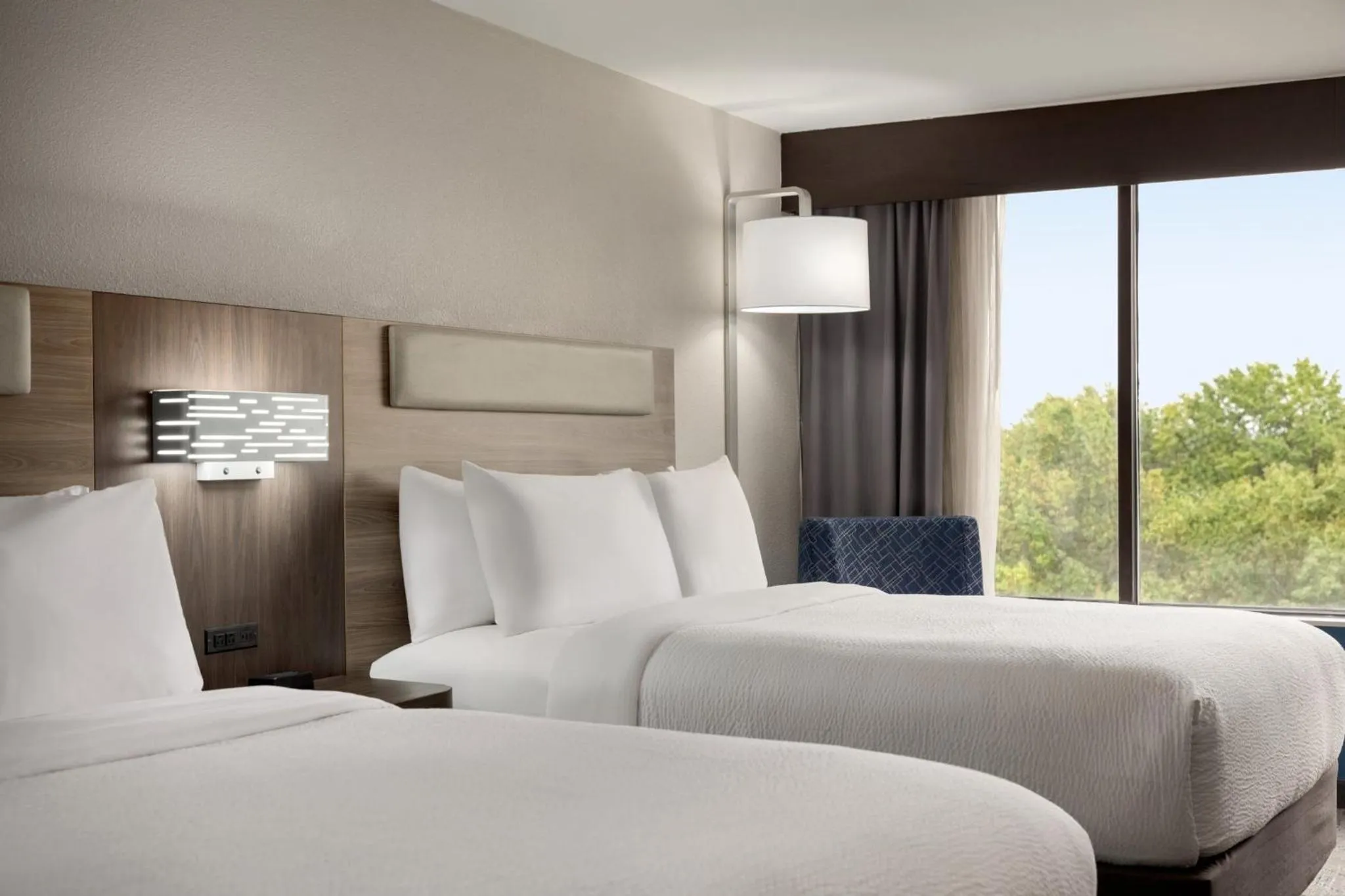 Photo of the whole room, Bed in Holiday Inn Express - Atlanta-Kennesaw by IHG