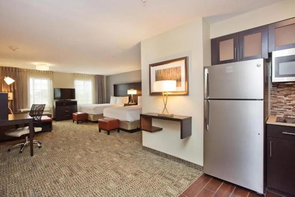 Living room in Staybridge Suites Austin South Interstate Hwy 35 by IHG Living room in Staybridge Suites Austin South Interstate Hwy 35 by IHG