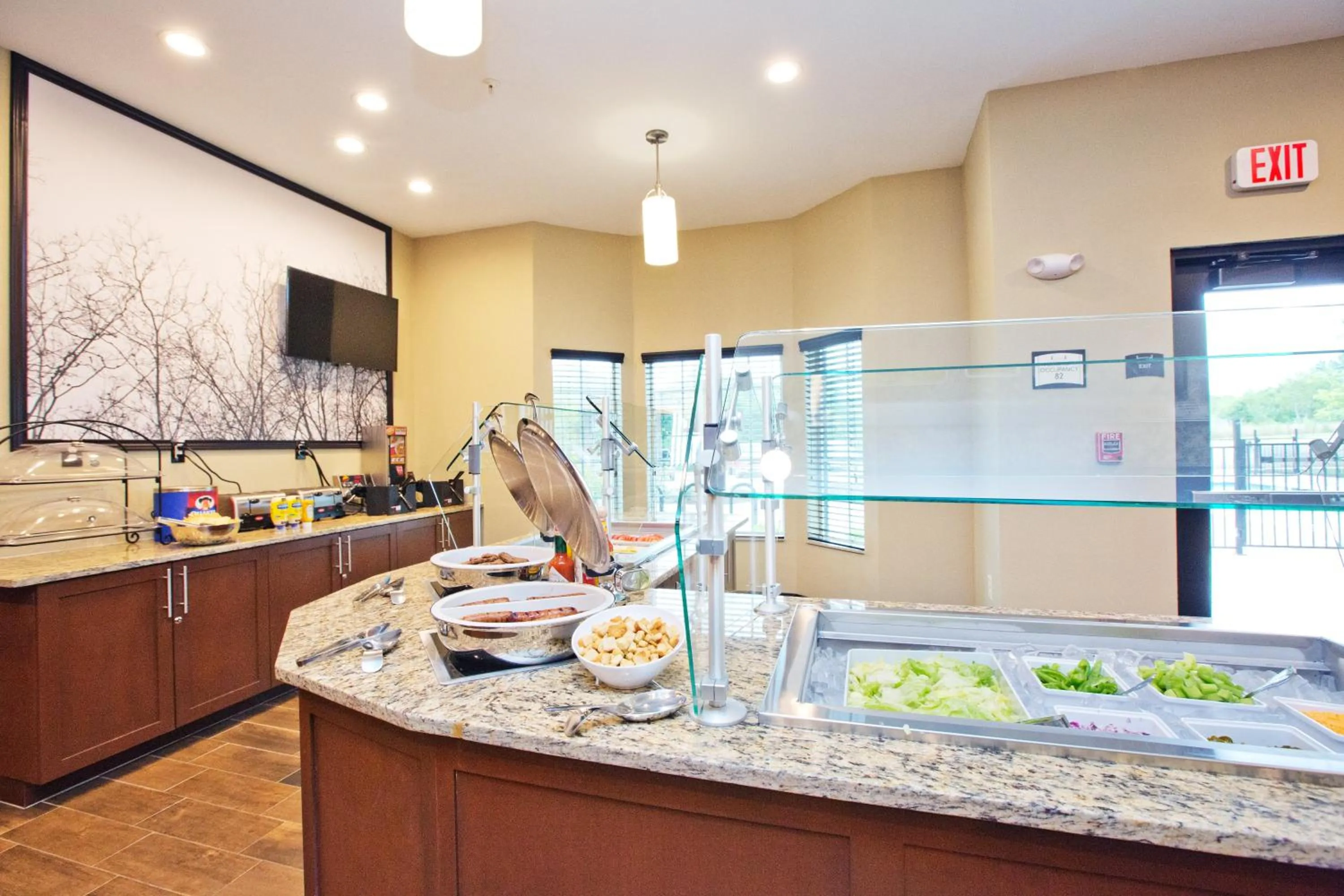 Restaurant/places to eat in Staybridge Suites Austin South Interstate Hwy 35 by IHG