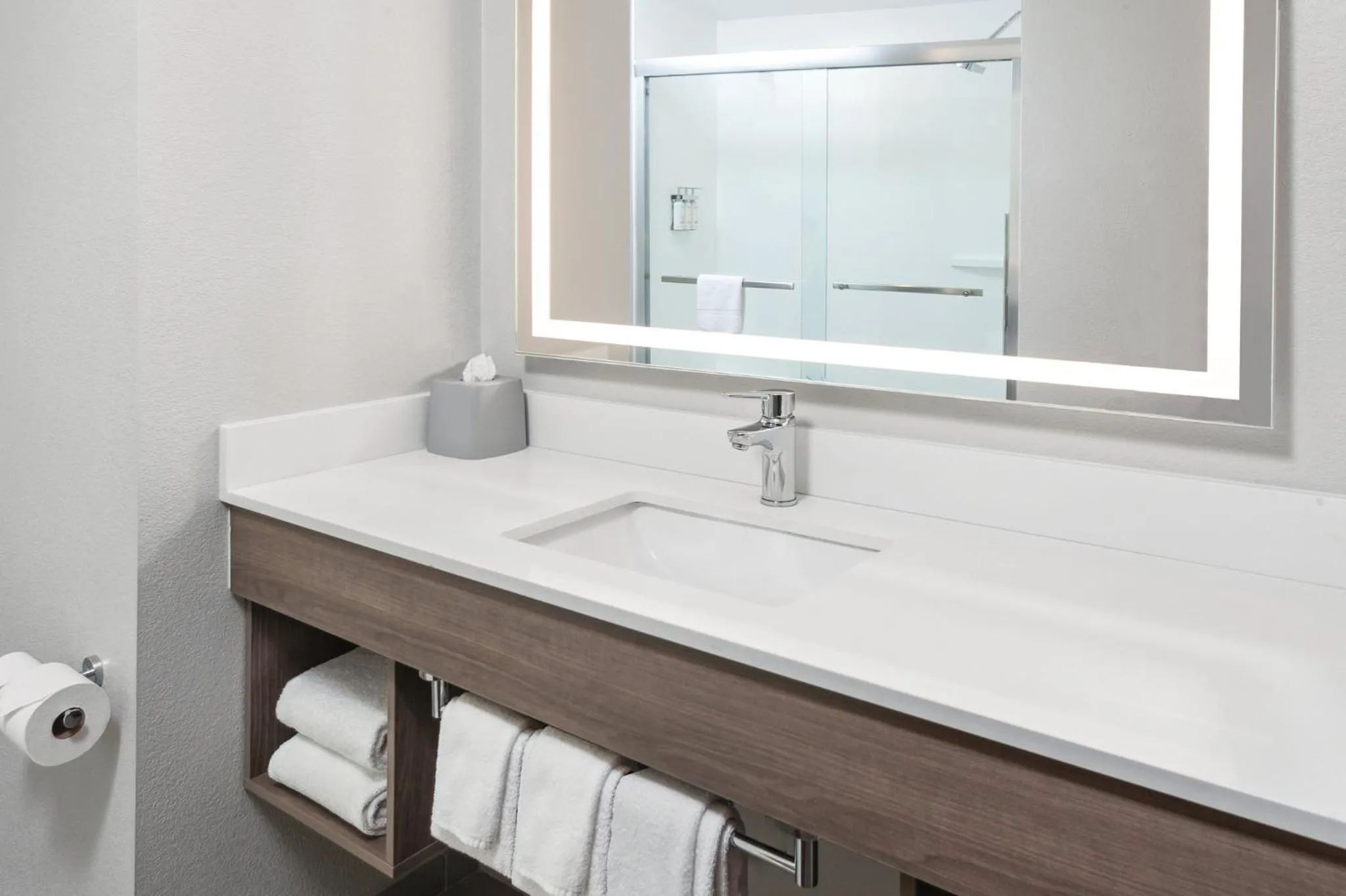 Bathroom in Holiday Inn Express Cleveland Airport - Brook Park by IHG