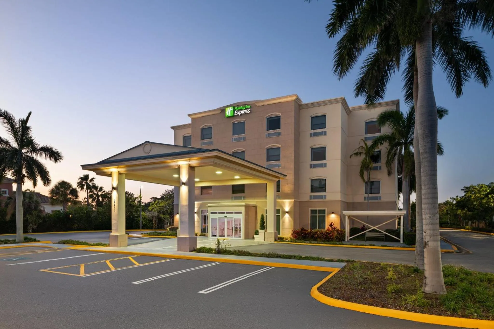 Property building in Holiday Inn Express & Suites Boynton Beach by IHG