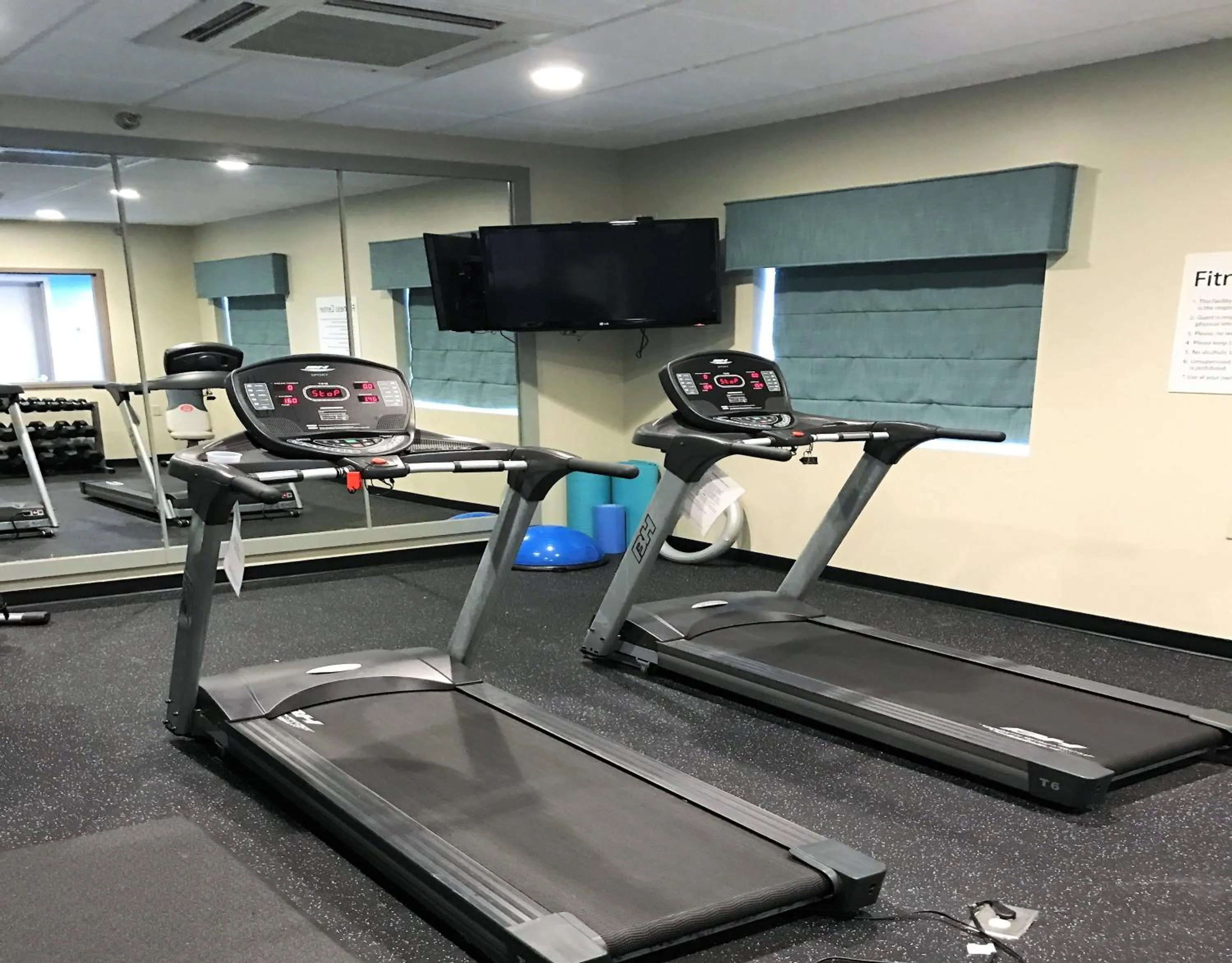 Fitness centre/facilities in Holiday Inn Express & Suites Brookhaven by IHG