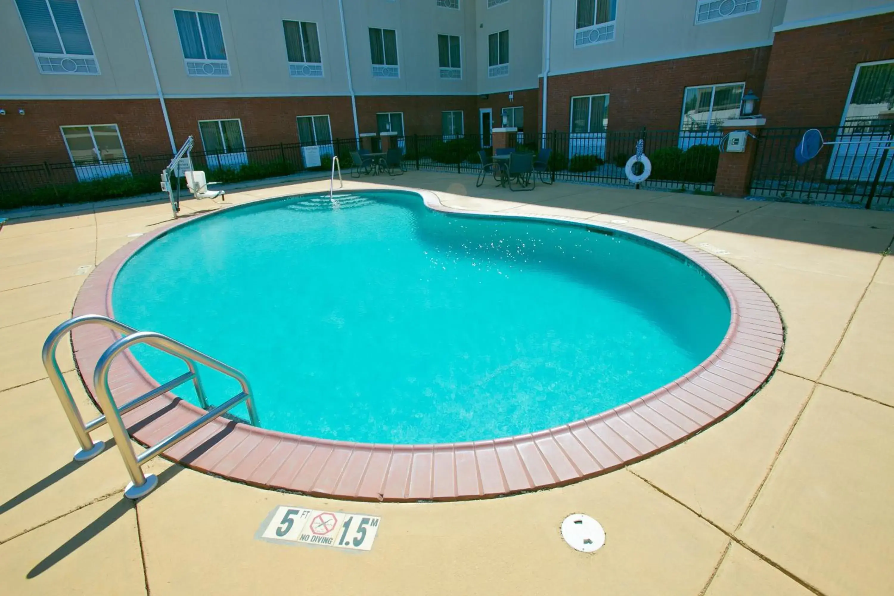 Swimming pool in Holiday Inn Express & Suites Brookhaven by IHG Swimming pool in Holiday Inn Express & Suites Brookhaven by IHG